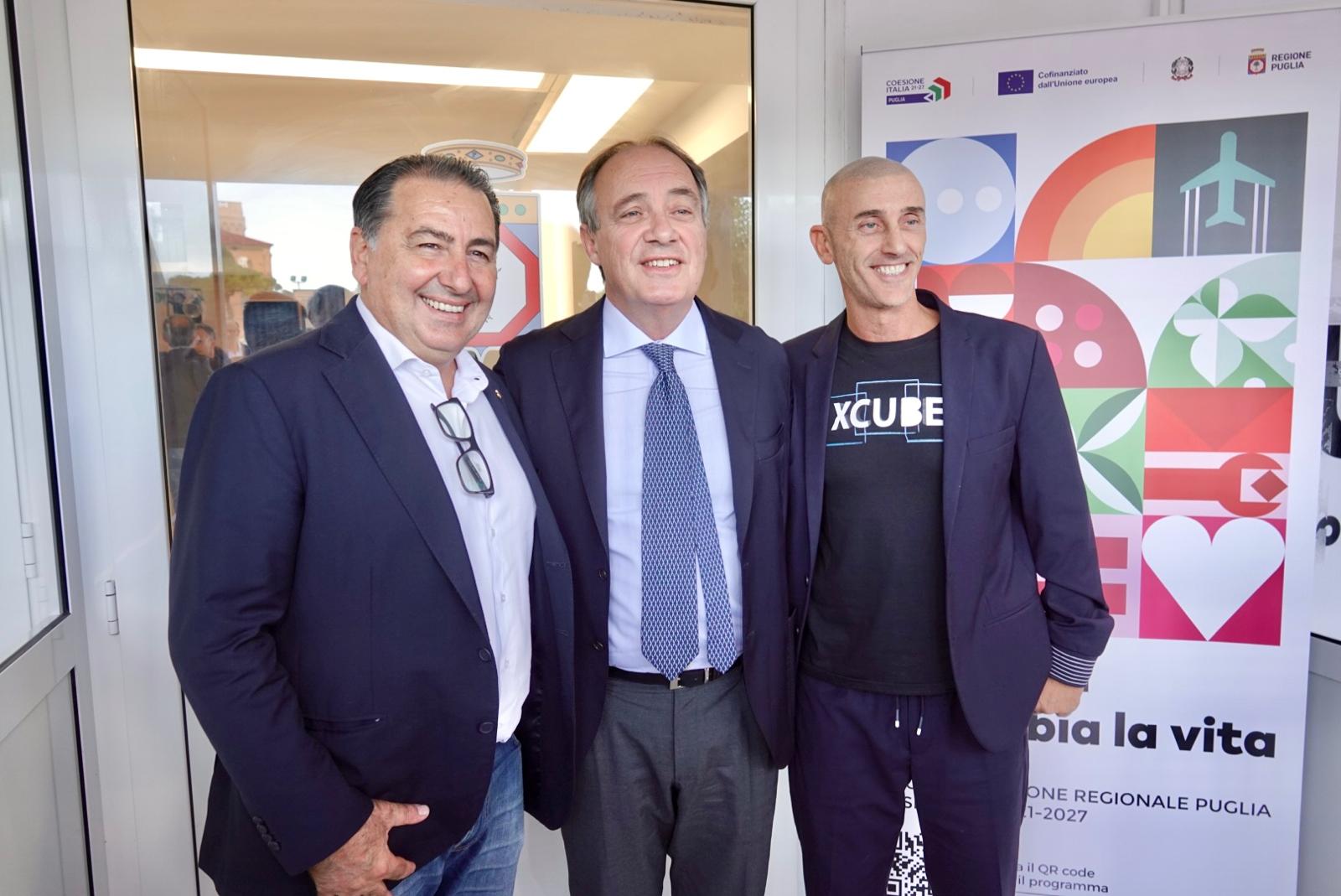 Galleria FIERA, EVENTO FINALE DELLA REGIONE CON UNA TAVOLA ROTONDA SU “L’ELOGIO DEL TALENTO” E LO SPETTACOLO DEL GRUPPO XCUBE PER LANCIARE DIDACTA ITALIA - Diapositiva 1 di 7