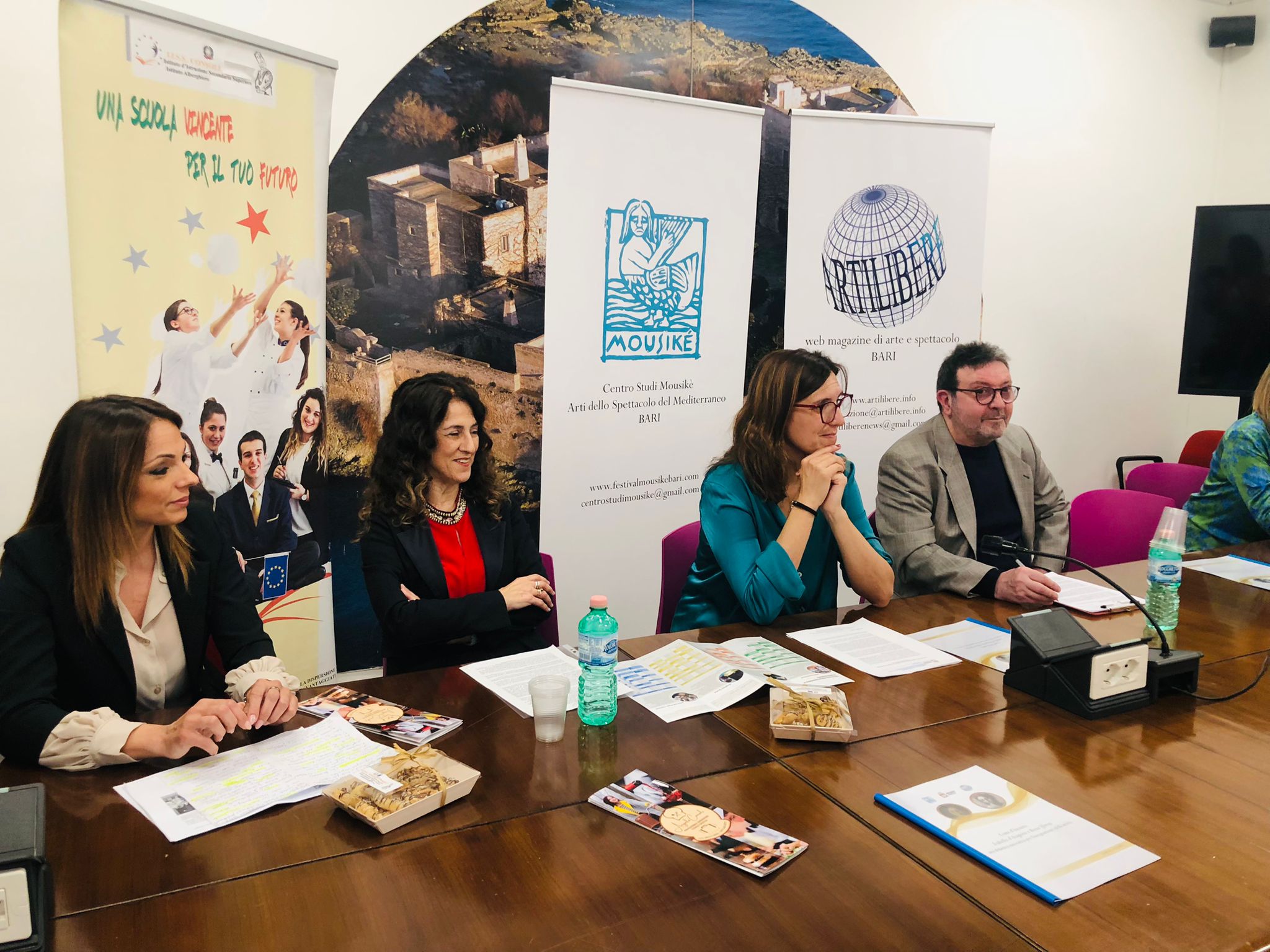 Galleria “Come d’incanto: Isabella d’Aragona e Bona Sforza”, una didattica innovativa per l’insegnamento della Storia - Diapositiva 2 di 3