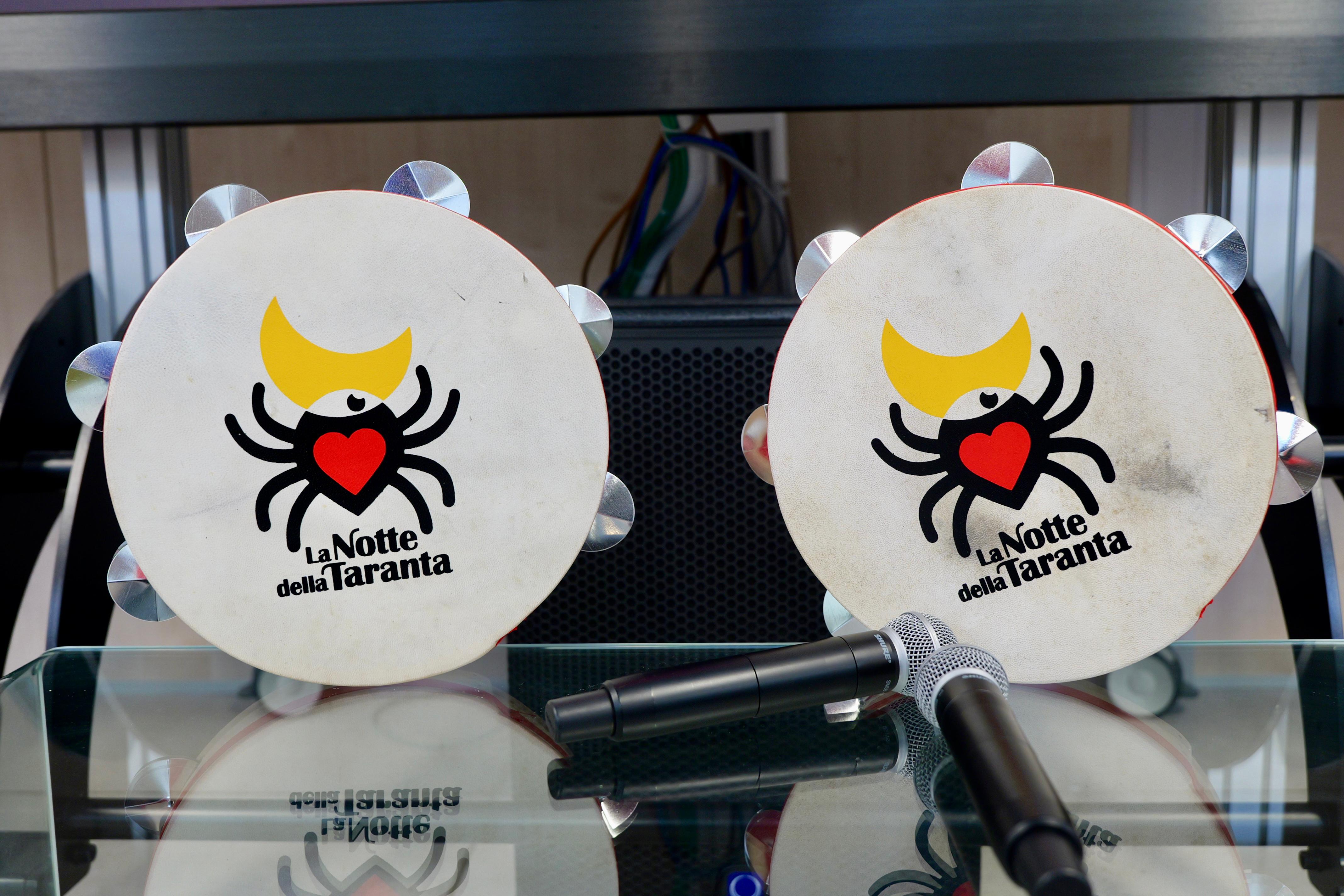 Galleria Shablo sarà il Maestro Concertatore della Notte della Taranta 2024 - Diapositiva 1 di 14