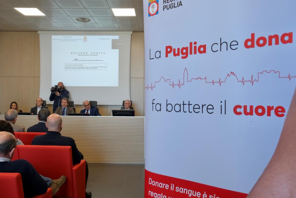 Galleria DONAZIONE SANGUE E AUTOSUFFICIENZA:  PRESENTATO IL PIANO REGIONALE PUGLIESE - Diapositiva 7 di 14