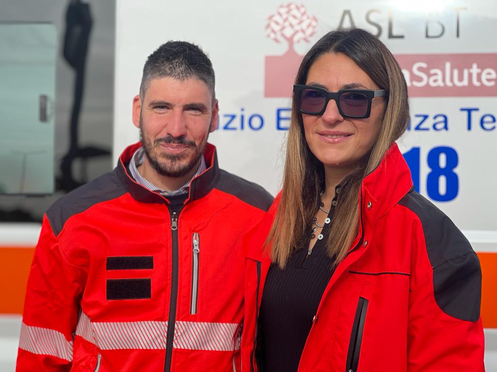 Galleria INTERNALIZZAZIONE 118 ASL BT: IL PRESIDENTE EMILIANO OGGI ALLA FIRMA DEL CONTRATTO SANITASERVICE DI 198 AUTISTI E AUTISTI SOCCORRITORI - Diapositiva 5 di 9