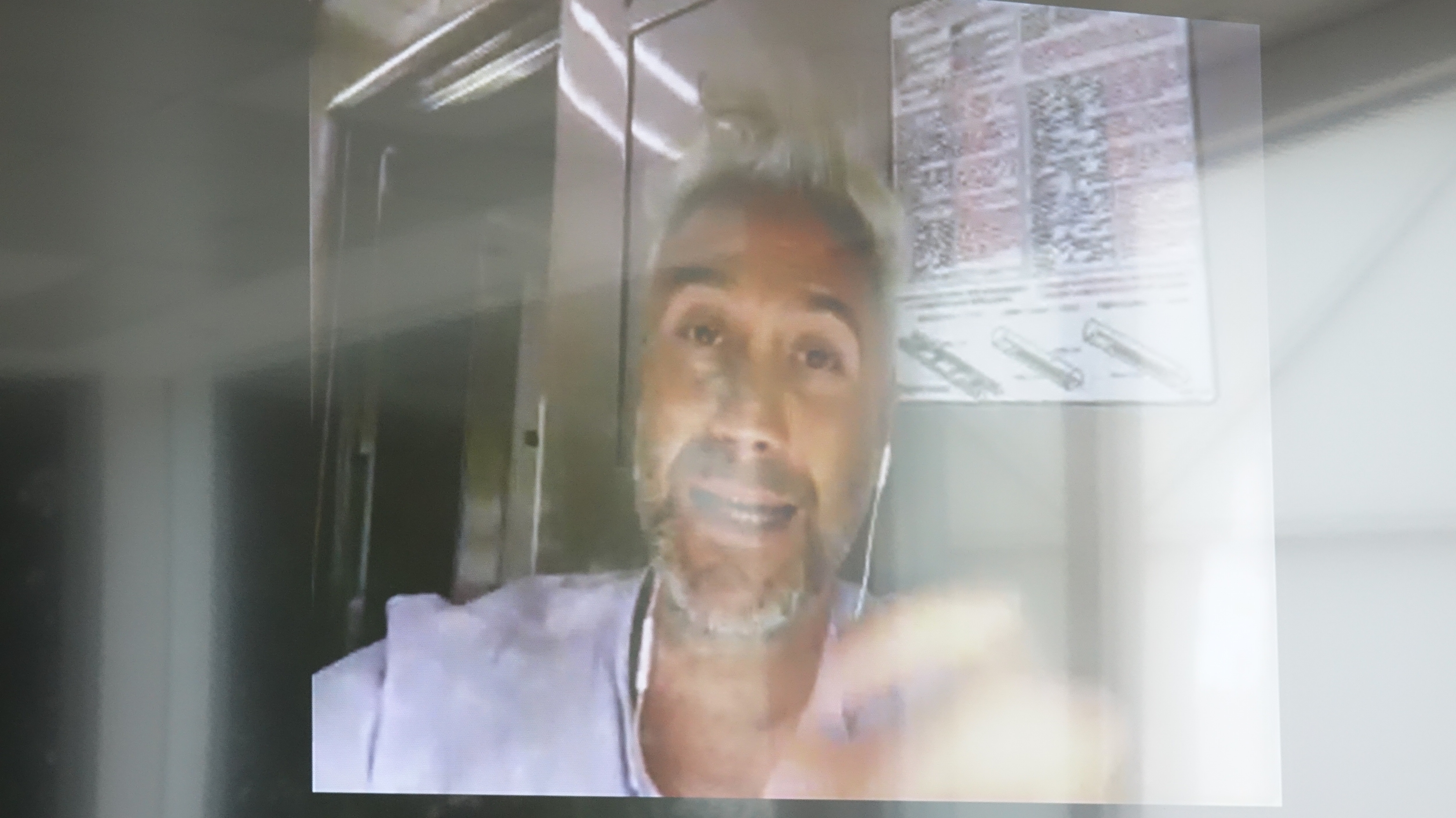 Galleria Presentata in Fiera del Levante la campagna di sensibilizzazione della Regione Puglia sul risparmio delle risorse idriche con il divulgatore e docente di fisica Vincenzo Schettini - Diapositiva 3 di 8