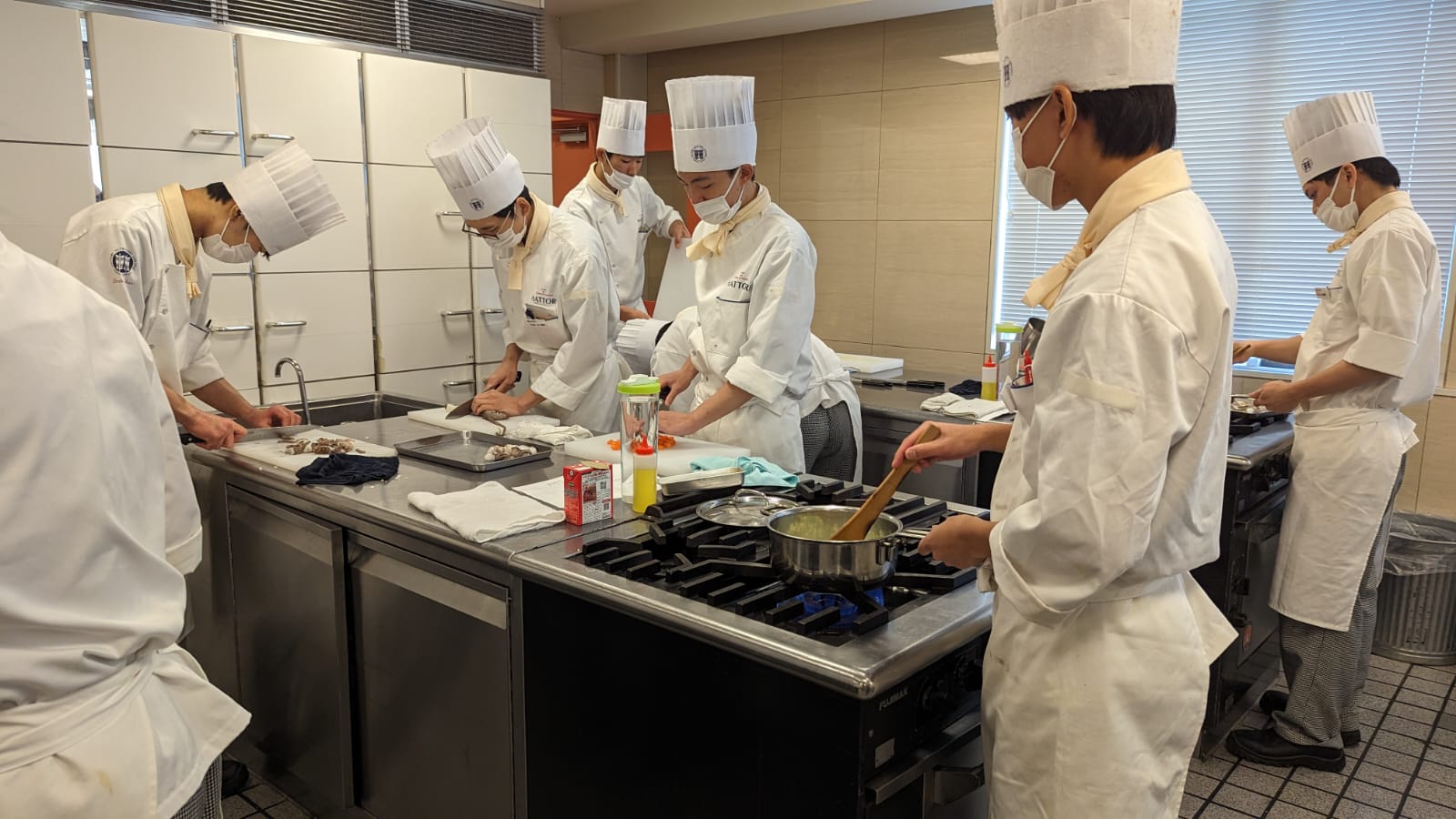 Galleria MASTERCLASS DELLA CHEF PUGLIESE MARROCCO NEL PRESTIGIOSO “HATTORI NUTRITION COLLEGE” DI TOKYO - Diapositiva 7 di 22