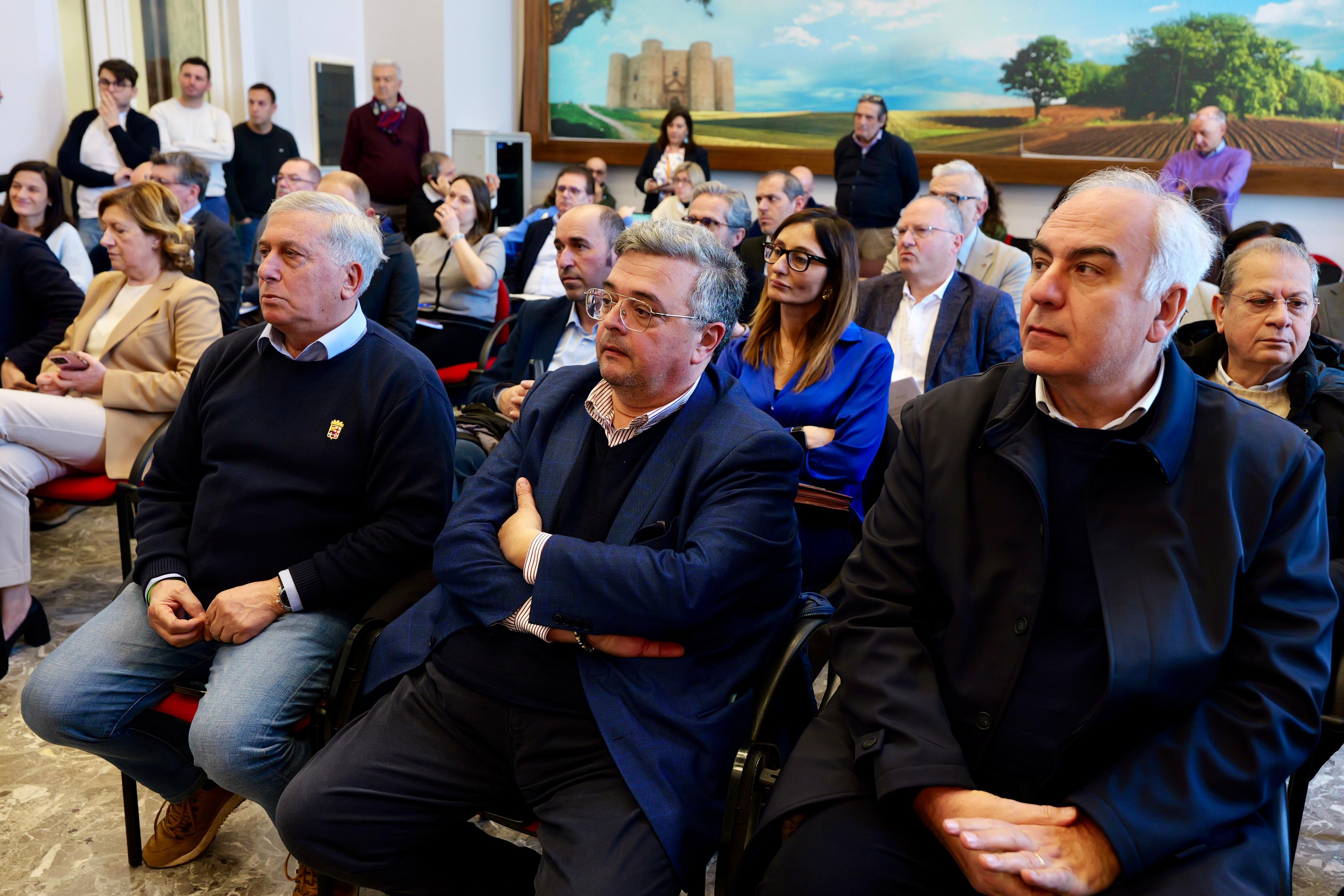 Galleria Regione Puglia e Agea firmano protocollo per lo “Sportello di servizio al pubblico” - Diapositiva 6 di 8