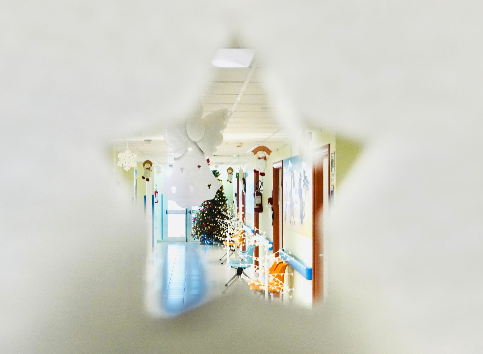 Galleria FRANCAVILLA FONTANA, IL PRESIDENTE EMILIANO INAUGURA IL REPARTO DI ONCOLOGIA DELL'OSPEDALE 