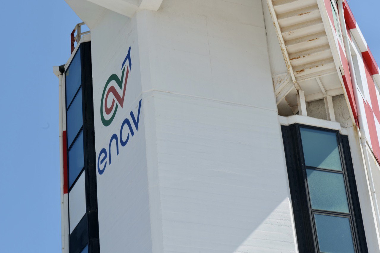 Galleria Aeroporto di Brindisi, Emiliano all’apertura della prima Torre di controllo gestita da remoto: “Il capitale umano qui impiegato farà un salto di qualità” - Diapositiva 15 di 15