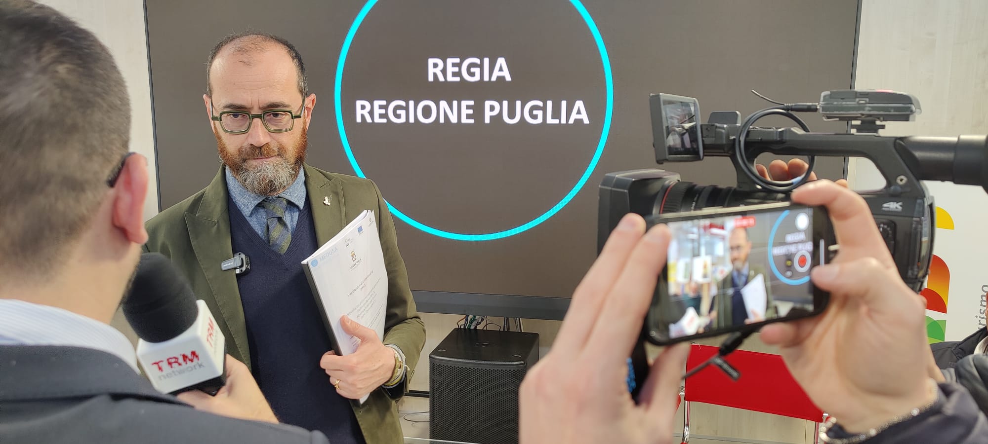 Galleria Protocollo d’Intesa Progetto Medusa, firmata l’alleanza strategica tra il Dipartimento regionale Turismo e Cultura e i Parchi e le Aree Marine Protette pugliesi per lo sviluppo del segmento del Turismo d’Avventura - Diapositiva 3 di 8