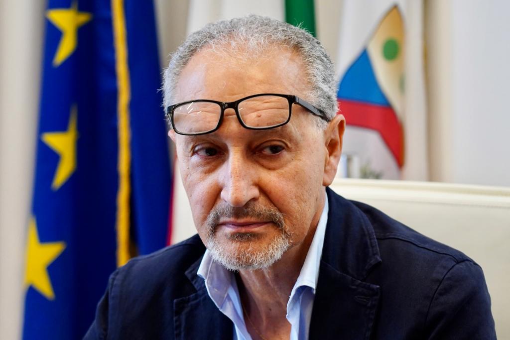 Galleria L’assessore Rocco Palese incontra i sindacati del comparto Sanità - Diapositiva 3 di 5