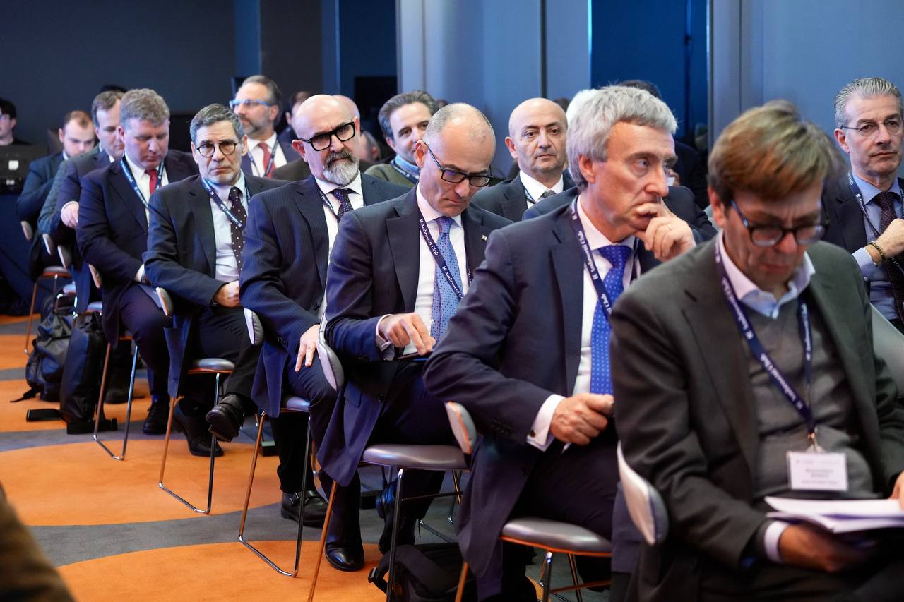 Galleria EMILIANO AL ROADSHOW TERRITORIALE DI THE EUROPEAN HOUSE - AMBROSETTI IN VISTA DELLA SECONDA EDIZIONE DI “VERSO SUD” - Diapositiva 2 di 6