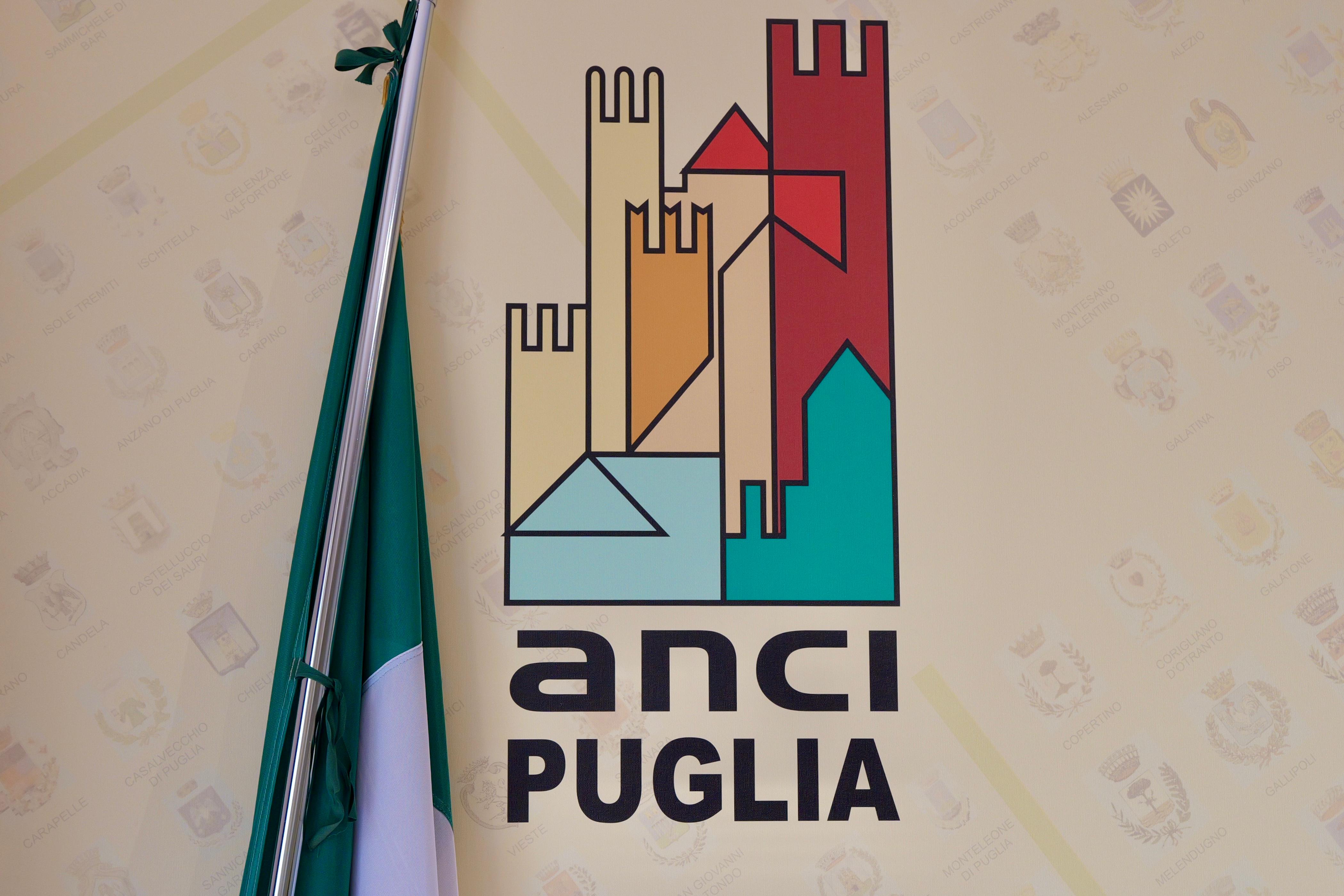 Galleria Prima edizione della Scuola di Formazione sulle Politiche Giovanili in Puglia: al via un percorso innovativo per amministratori locali - Diapositiva 2 di 7