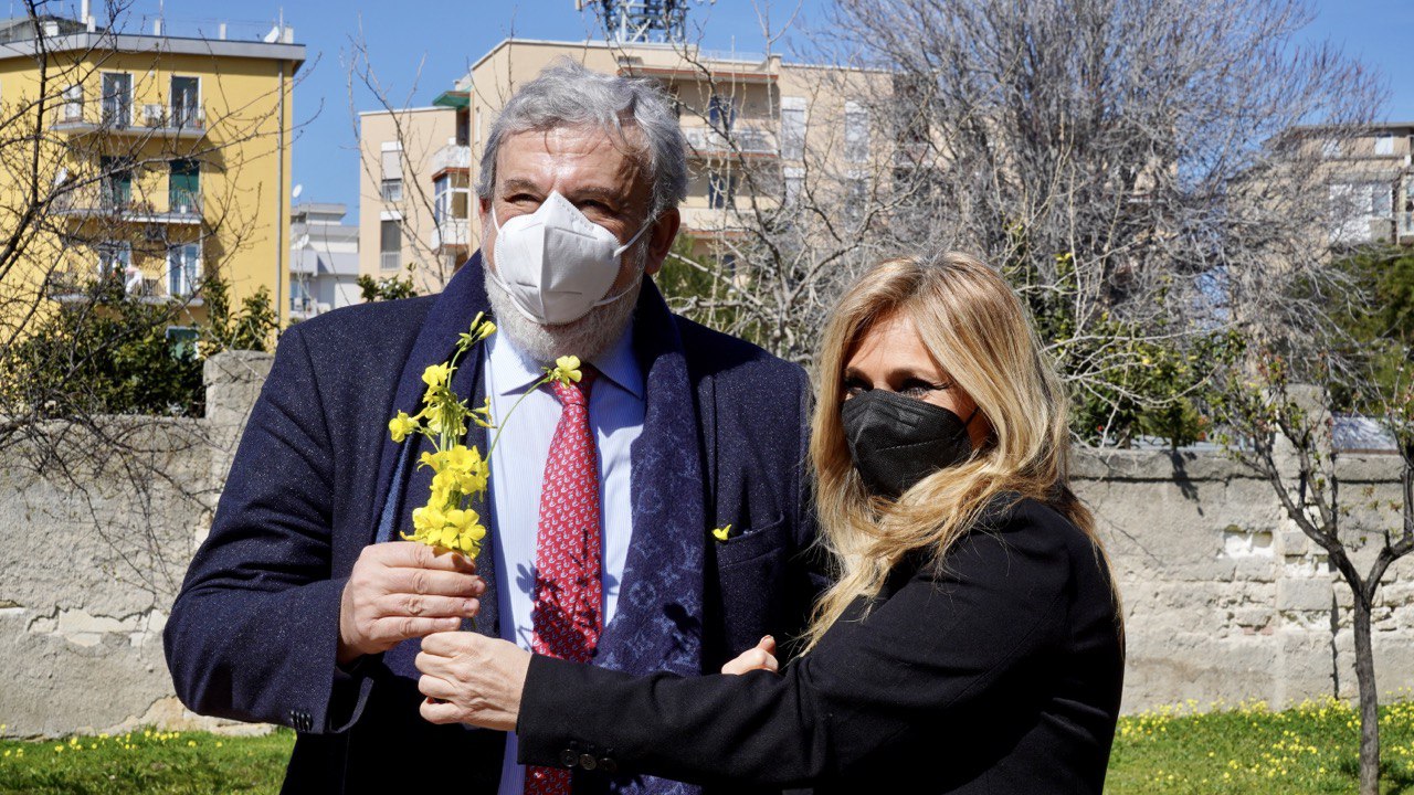Galleria Emiliano partecipa al laboratorio di Costituzione con i bambini della scuola dell’infanzia “Lascito Ranieri” di Bari - Diapositiva 11 di 13