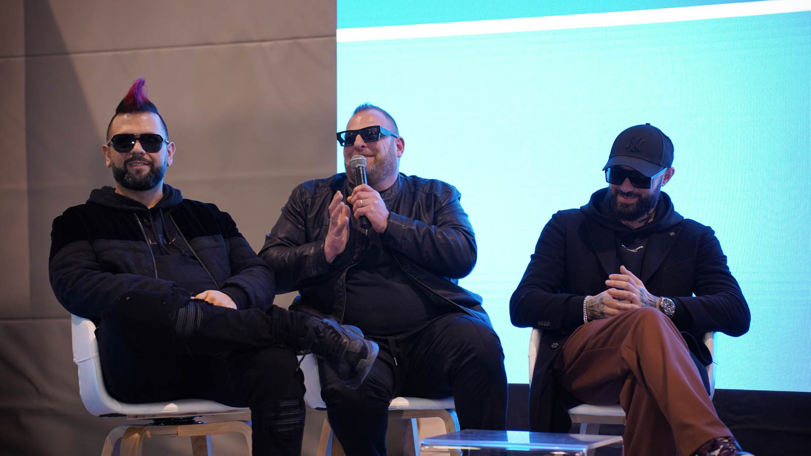 Galleria EMILIANO: “QUESTO DEVE ESSERE L’ANNO ZERO DEI RIFIUTI IN PUGLIA” - Diapositiva 8 di 10