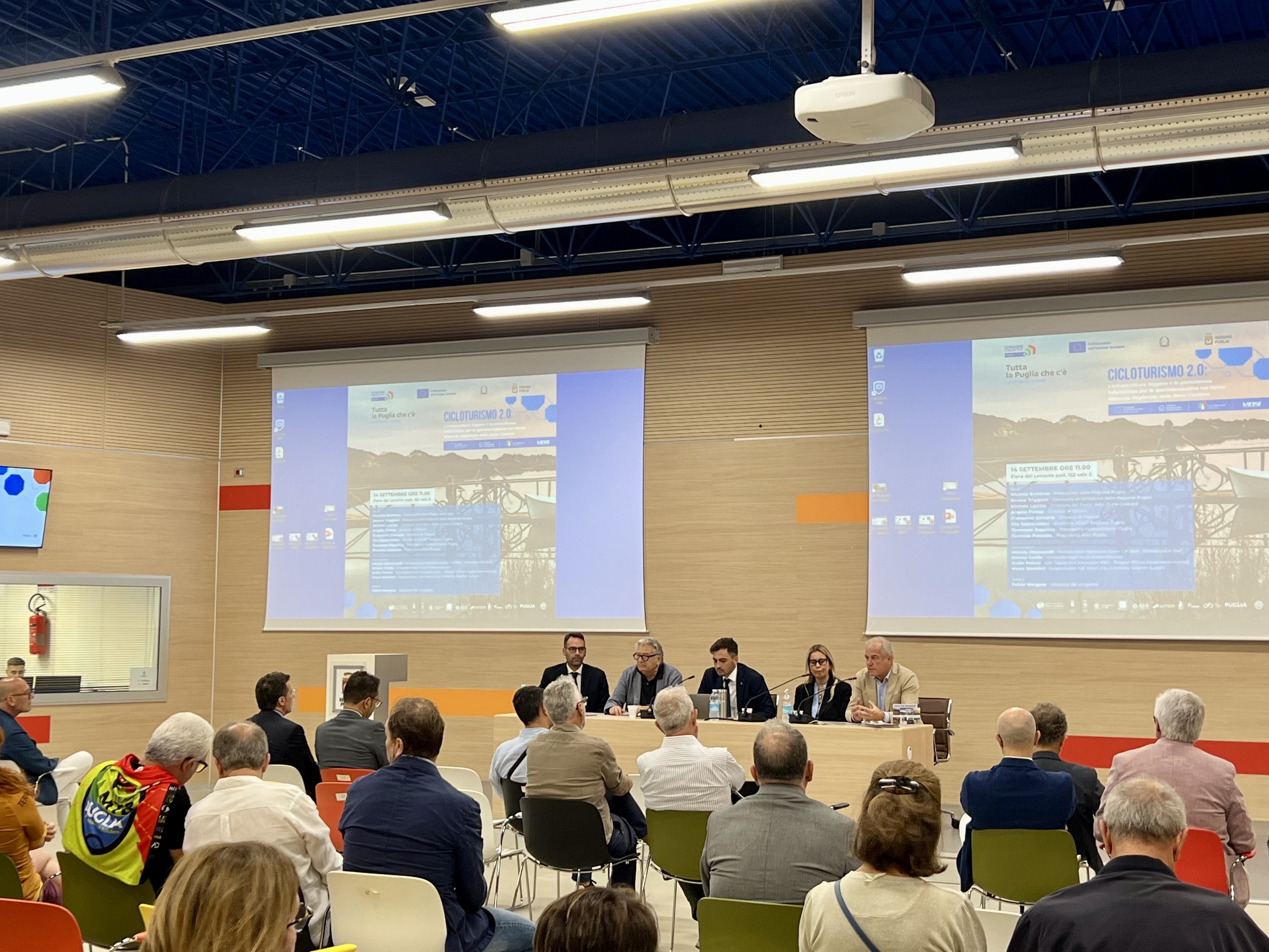 Galleria CICLOTURISMO 2.0: l’infrastruttura leggera e la piattaforma informatica per la sperimentazione nel Parco Naturale Regionale delle Dune Costiere - Diapositiva 8 di 9