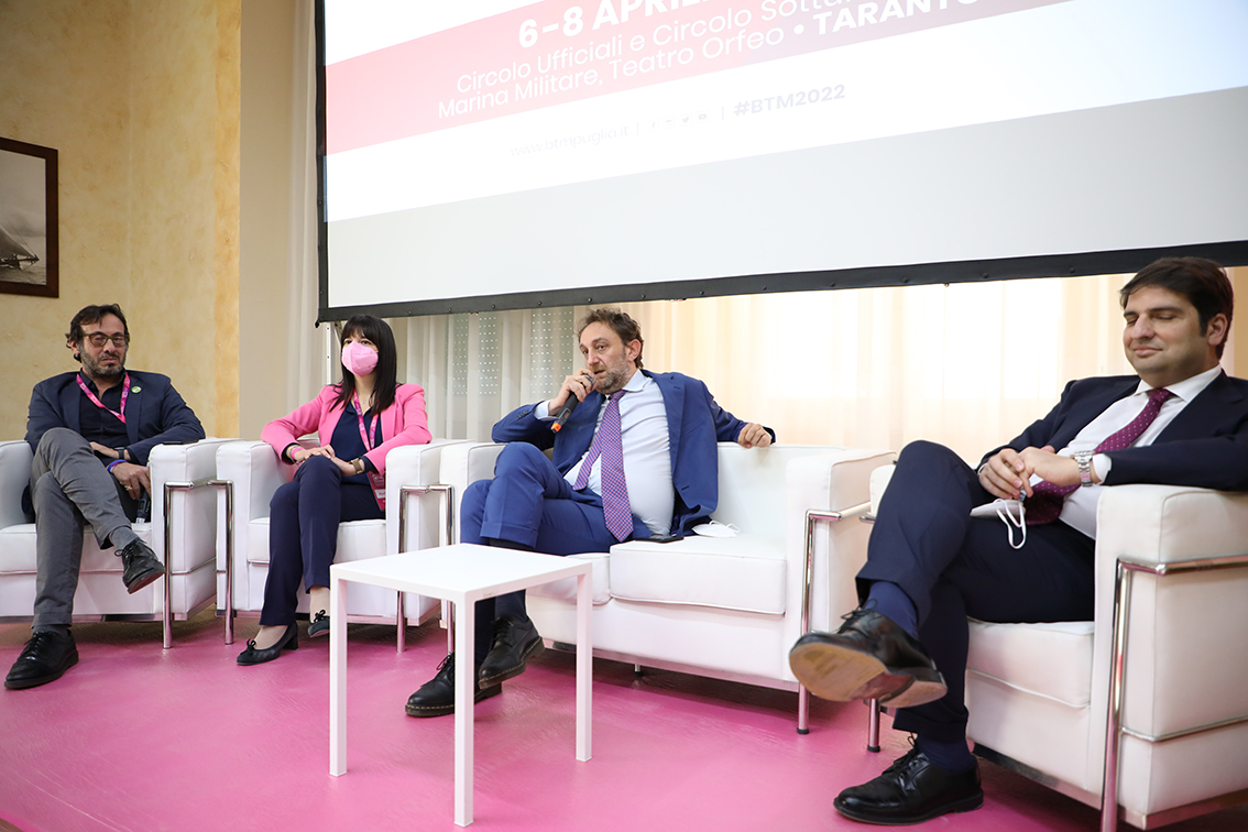 Galleria BTM Puglia per la prima volta a Taranto, Emiliano e Lopane: 