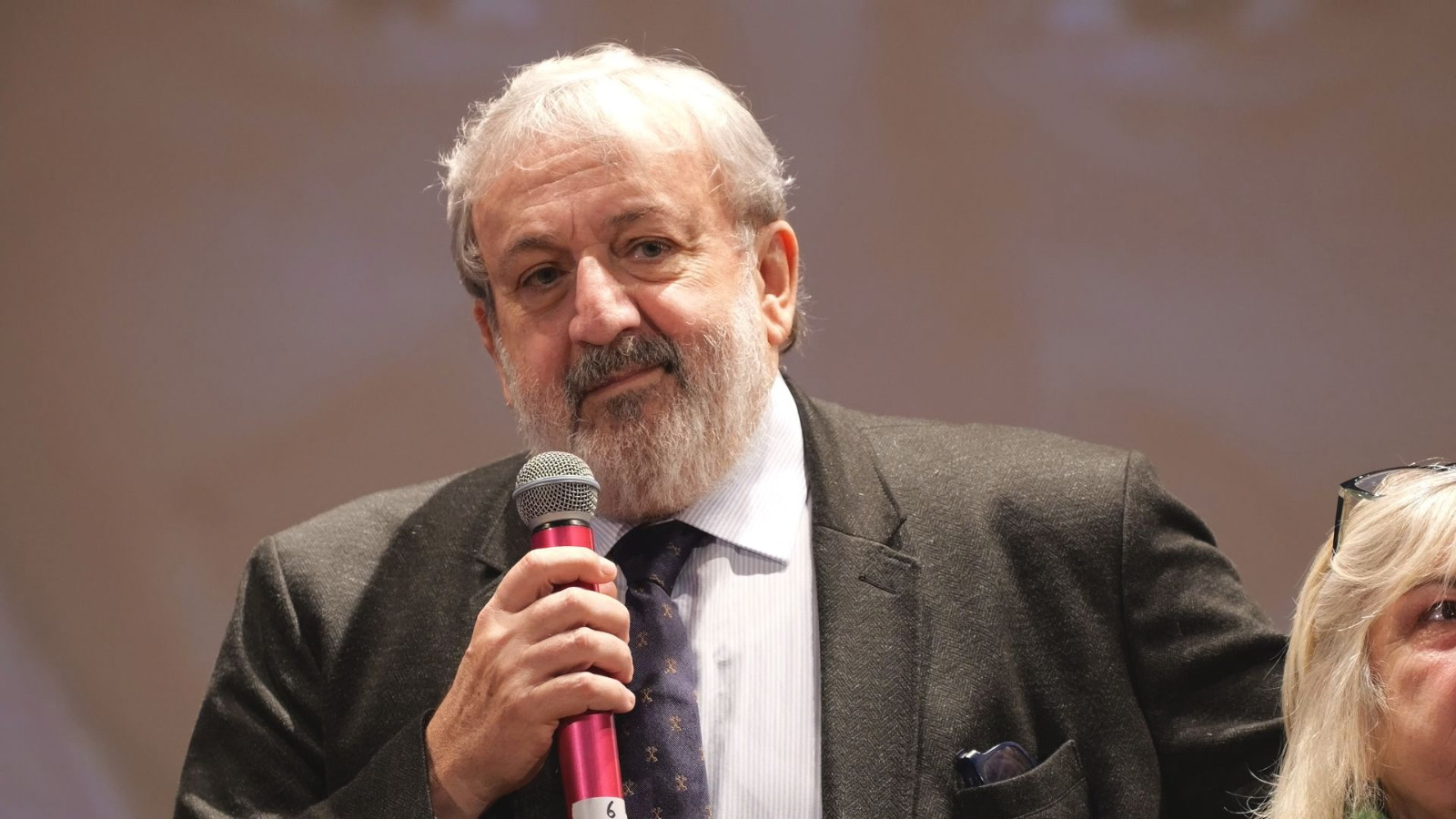 Galleria Donazione degli organi, il presidente Emiliano a Brindisi per l’evento conclusivo del progetto “Il dono a scuola” - Diapositiva 1 di 8