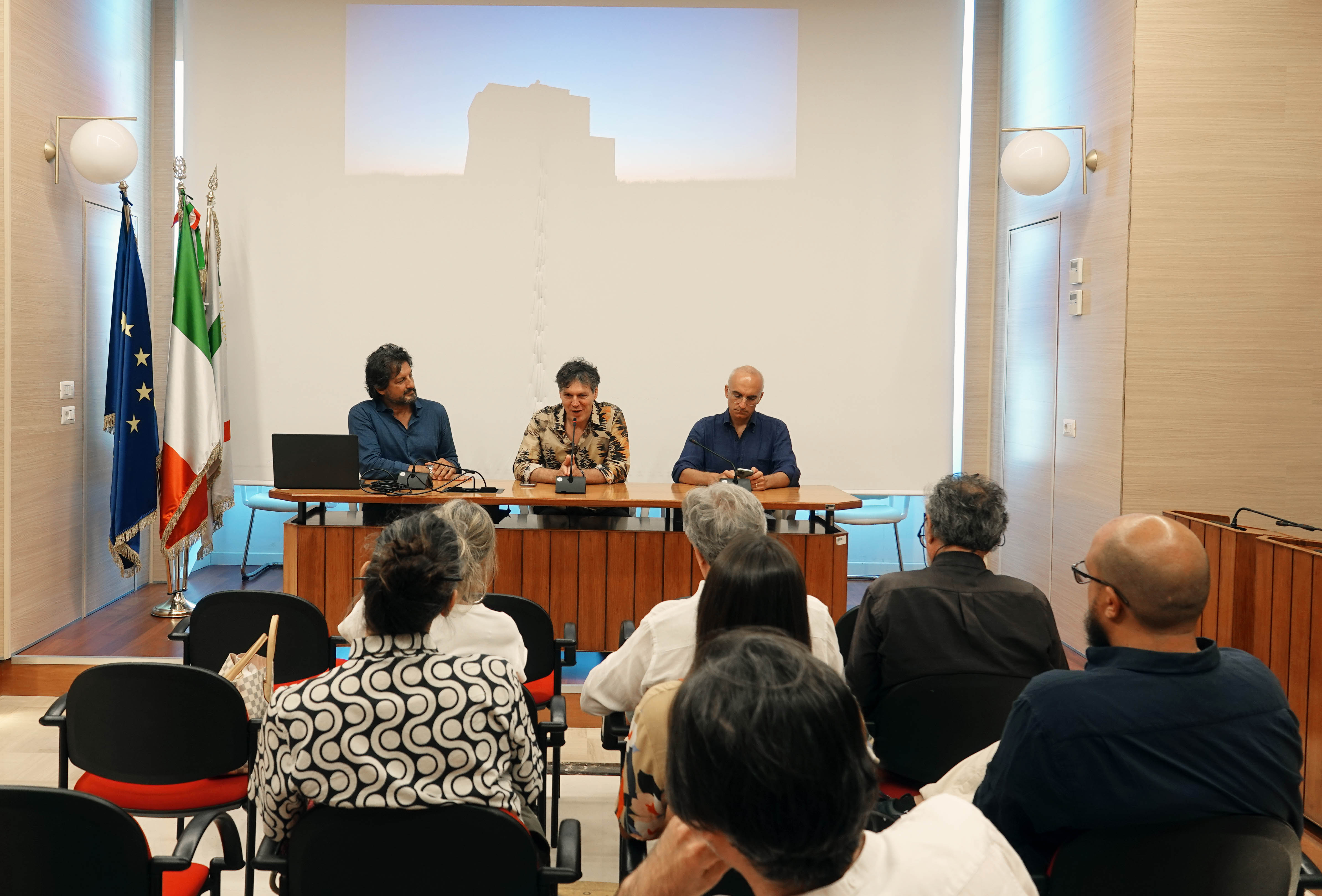 Galleria Presentato “Infinita maris”, l’ultimo lavoro del pianista Mirko Signorile - Diapositiva 1 di 11