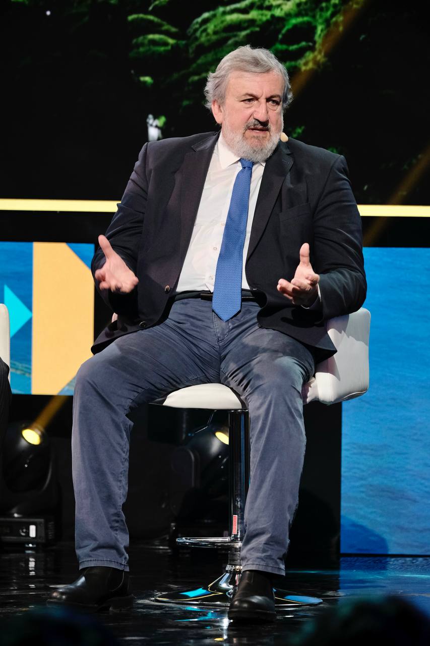 Galleria Emiliano a Sky tg24 live in Bari: “Pnrr, il progetto di bandiera della Puglia è Taranto città dell’idrogeno” - Diapositiva 9 di 16