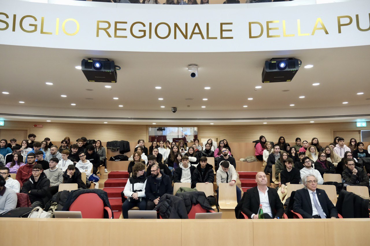 Galleria Fascismo e discriminazioni di genere: la Giornata della Memoria per non dimenticare nessun tipo di discriminazione e violenza - Diapositiva 4 di 20