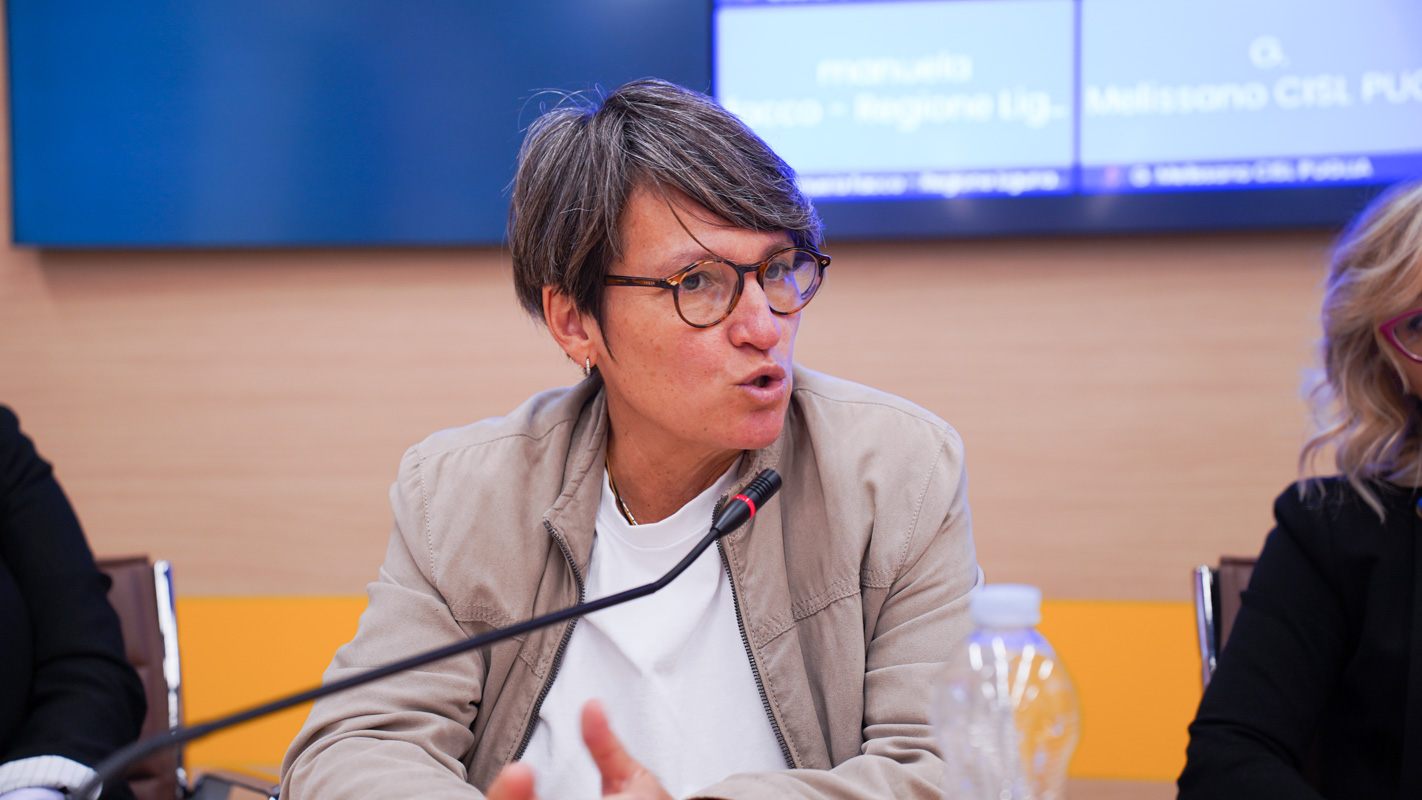 Galleria IN FIERA IL PRIMO CONVEGNO SULLE POLITICHE DI GENERE E LE AZIONI DELLE REGIONI - Diapositiva 3 di 5