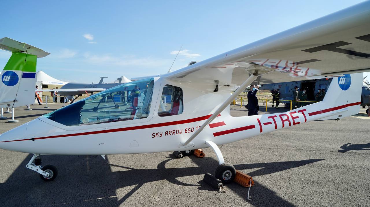 Galleria DA OGGI A GROTTAGLIE LA PRIMA EDIZIONE DEL  MEDITERRANEAN AEROSPACE MATCHING (MAM) - Diapositiva 7 di 18