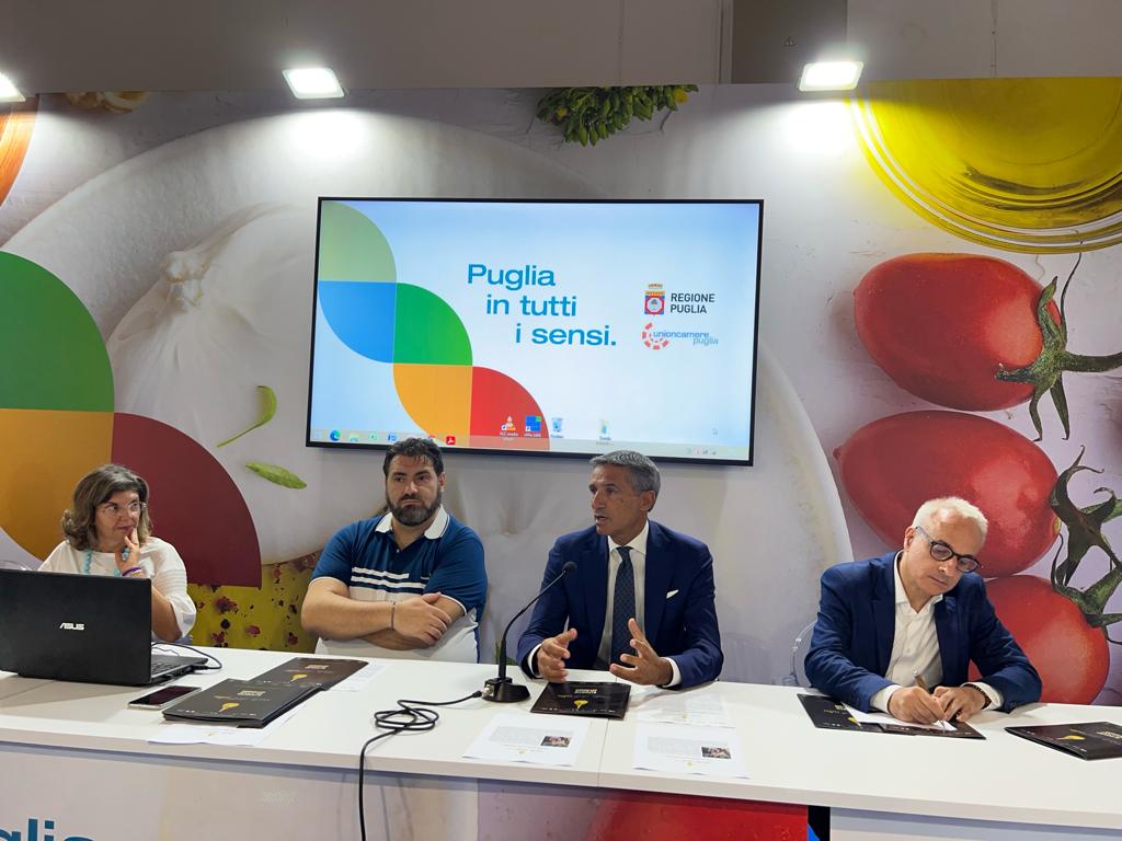 Galleria FDL 2023. Galà nazionale dell’Olio extravergine di oliva in puglia: il Premio Foglia d’olio 2023 a cinque donne imprenditrici - Diapositiva 2 di 4