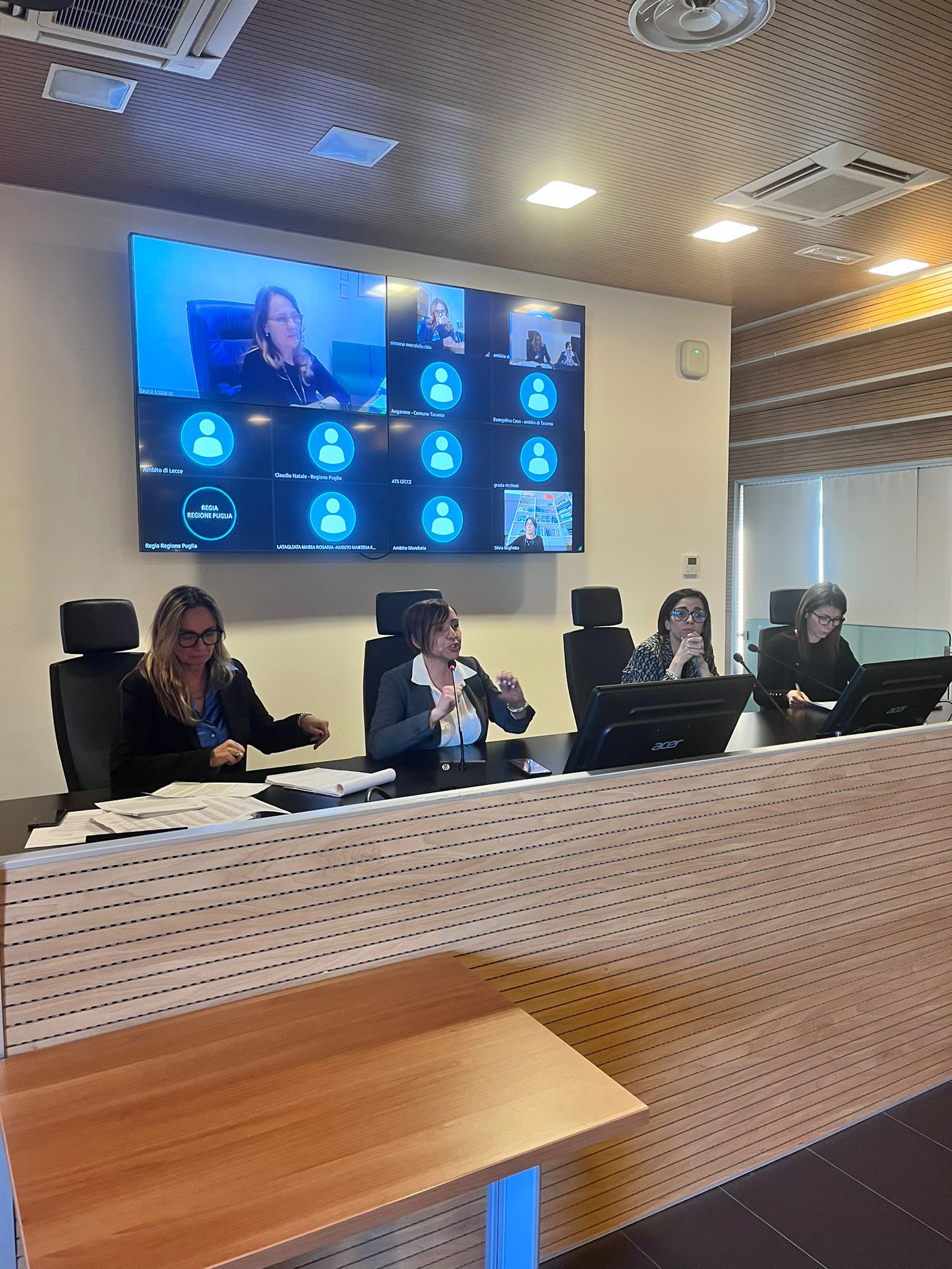 Galleria Avviato un tavolo tecnico politico tra assessorato al Welfare e Ambiti socio territoriali sull’innovazione sociale - Diapositiva 1 di 3