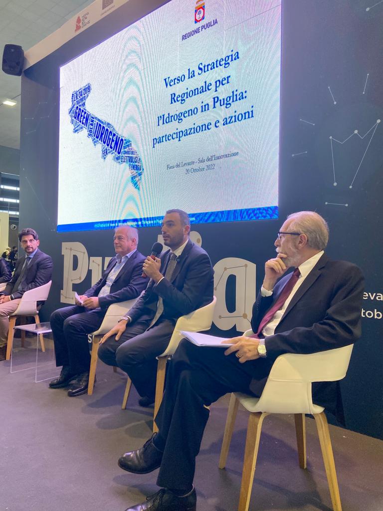 Galleria #H2Puglia 2030: Verso la Strategia Regionale per l’Idrogeno in Puglia - Diapositiva 1 di 1