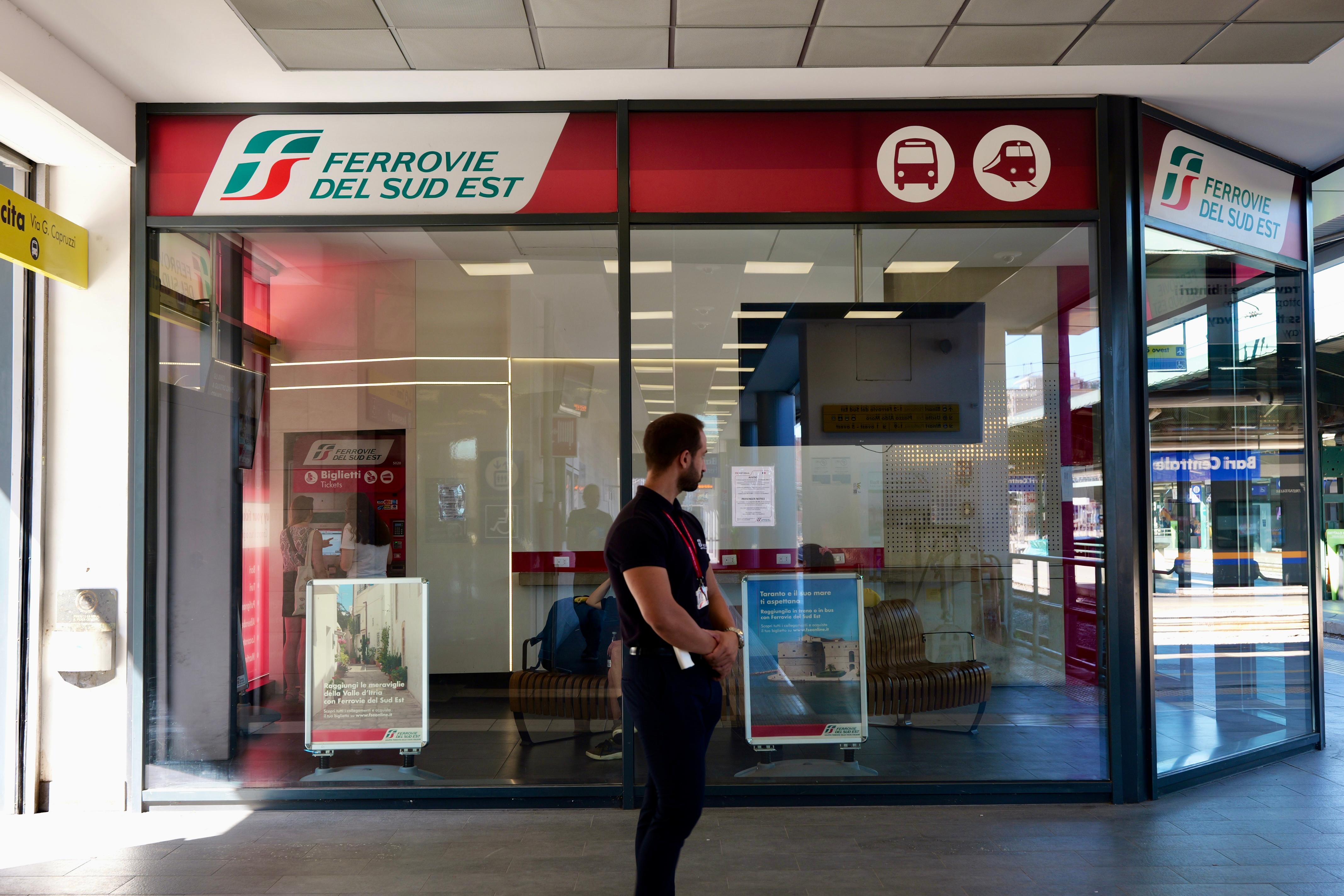 Galleria Trasporti, riparte la linea Bari-Putignano (via Conversano) di Ferrovie del Sud Est - Diapositiva 15 di 17