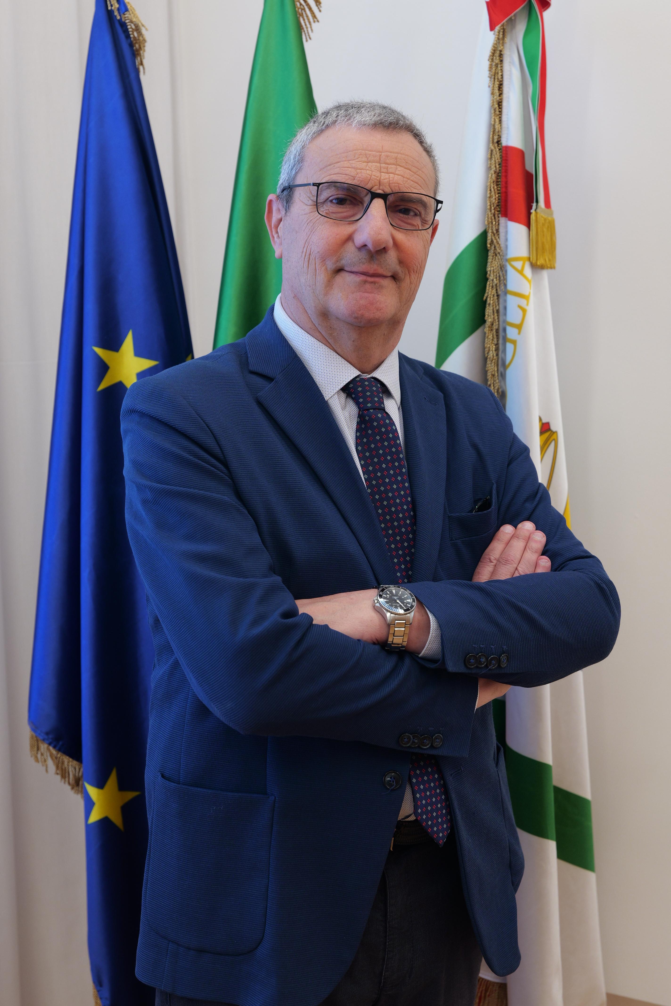 Galleria Sanità, Decaro incontra i nuovi direttori generali: “Il primo compito è prendersi cura dei pazienti” - Diapositiva 11 di 12