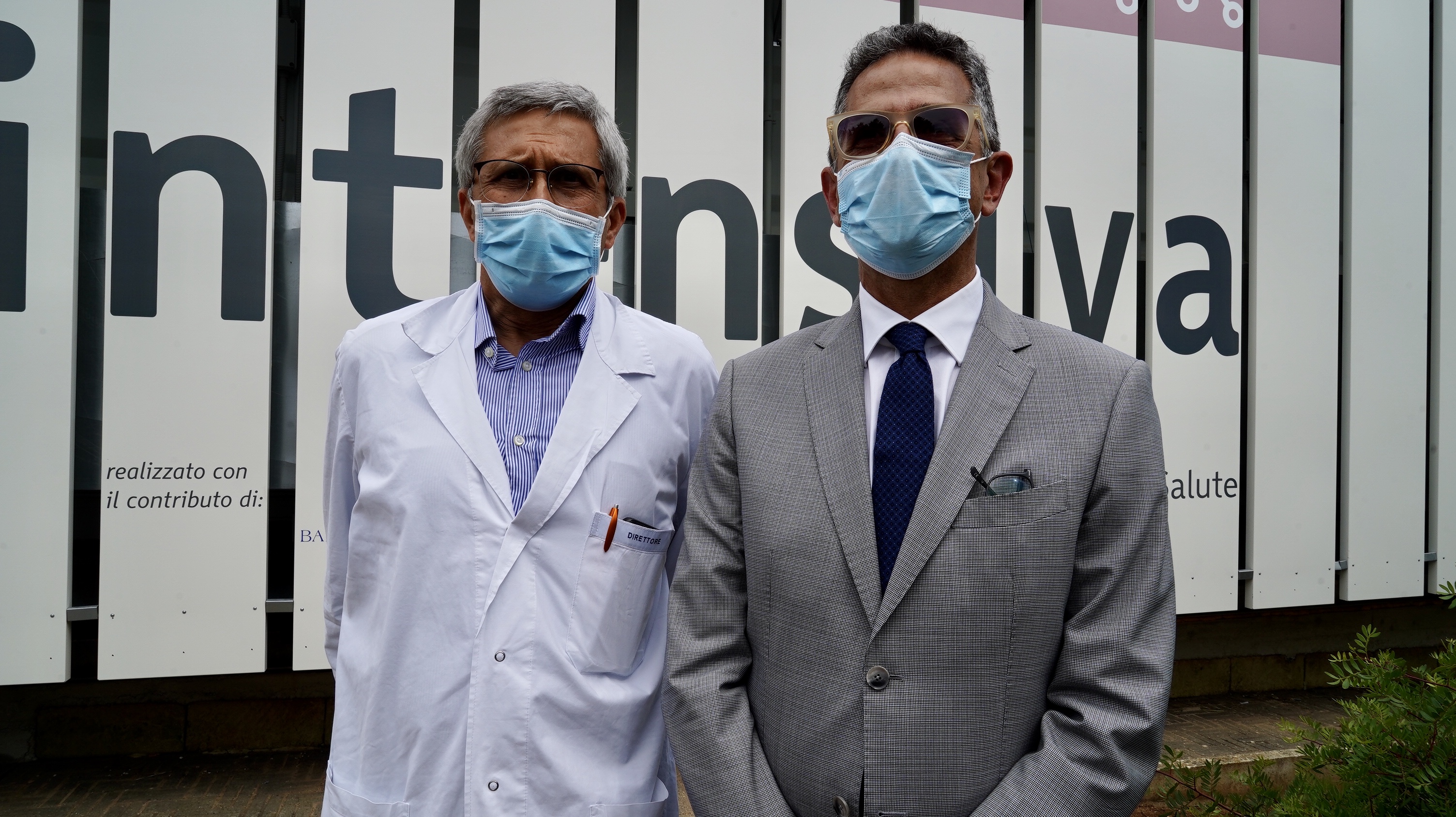 Galleria Emiliano visita il nuovo reparto di terapia intensiva realizzato dalla Protezione Civile della Regione Puglia - Diapositiva 1 di 11