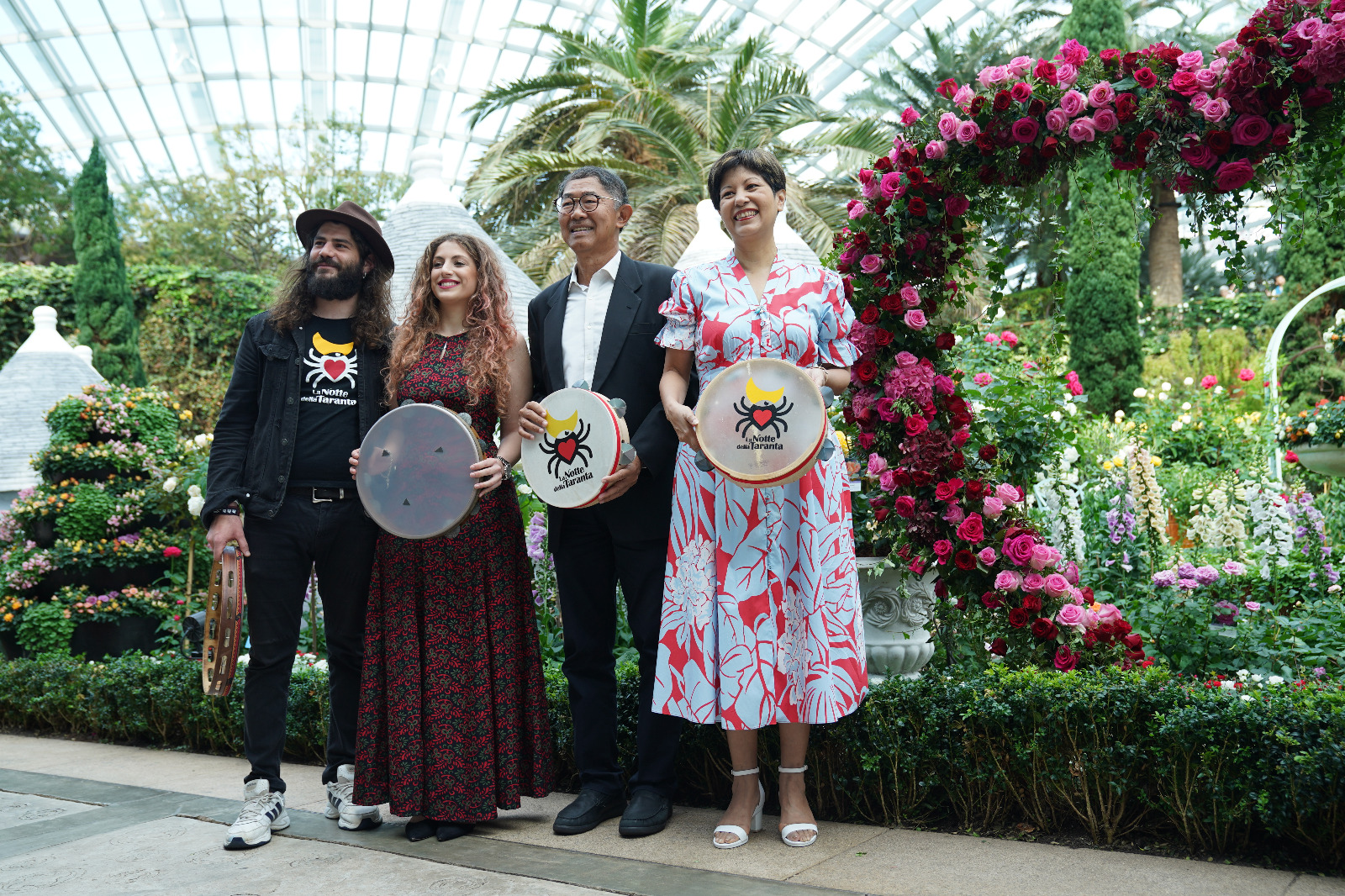 Galleria La Puglia a Singapore nel giorno della Festa della Repubblica, al grande evento “Rose Romance” promosso dall'Ambasciata d’Italia - Diapositiva 6 di 22