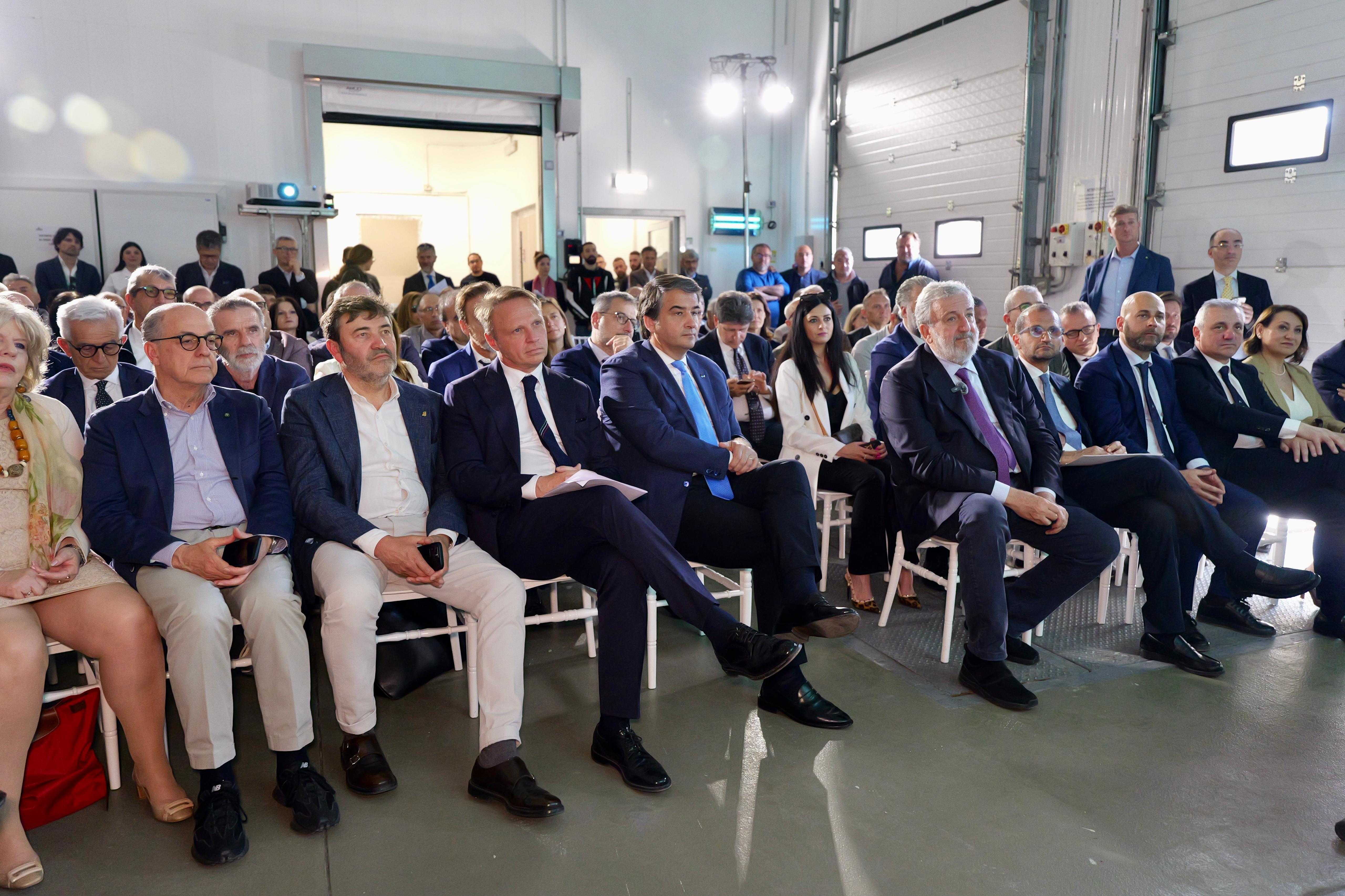 Galleria Granarolo: inaugurato nuovo caseificio Perla di Gioia del Colle, investimento da 25 milioni di euro - Diapositiva 13 di 13