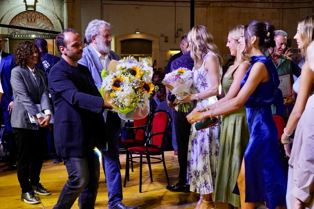 Galleria IL PRESIDENTE EMILIANO A GIOIA DEL COLLE PER LA CITTADINANZA ONORARIA A SYLVESTER STALLONE - Diapositiva 1 di 16