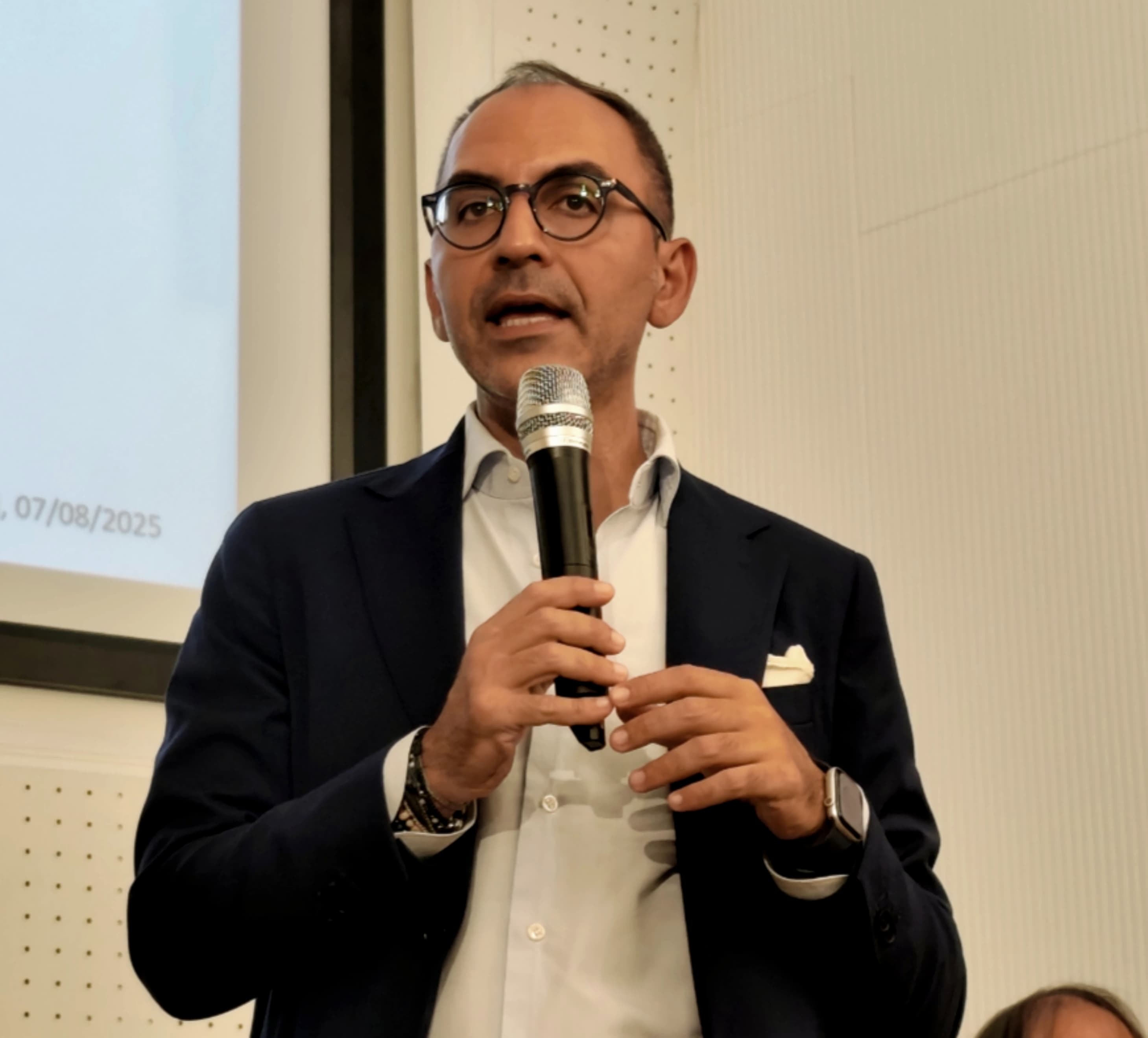 Galleria La ASL di Bari ha formato i primi 70 infermieri di famiglia e di comunità: saranno attivi sul territorio nell'assistenza domiciliare e nelle strutture previste dal PNRR - Diapositiva 4 di 10