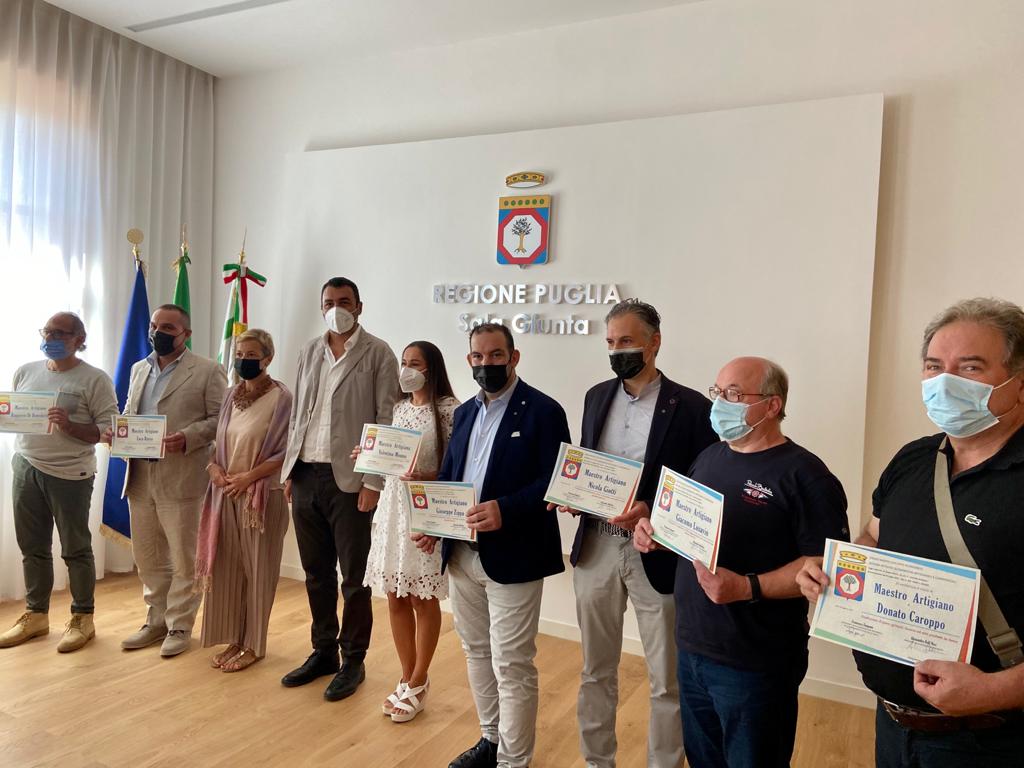 Galleria Riconosciuti nuovi titoli a   7 Maestre e Maestri artigiani - Diapositiva 1 di 1