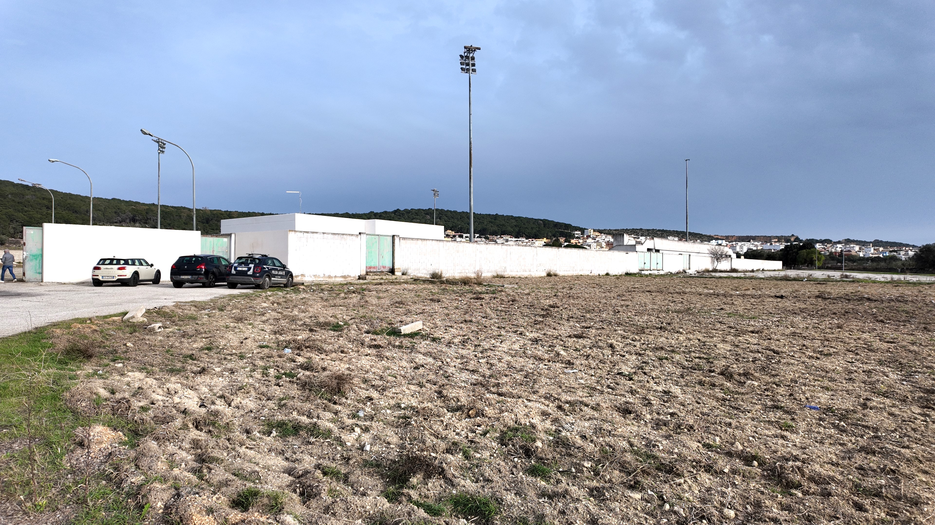 Galleria Giochi del Mediterraneo, sopralluogo del presidente Emiliano allo stadio comunale di Faggiano insieme al presidente FIGC Gravina - Diapositiva 2 di 7