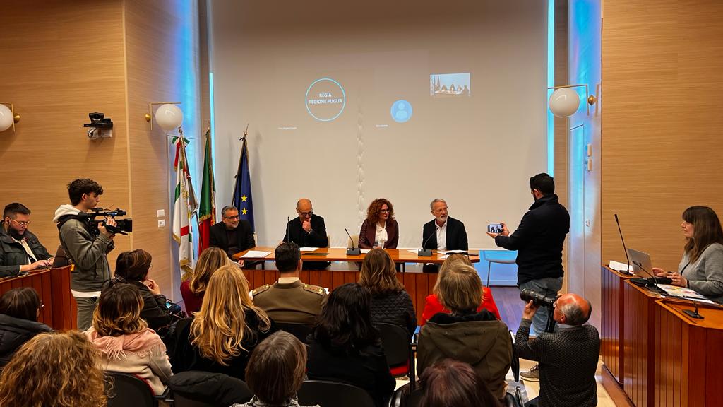 Galleria Biblioteche di Puglia: dalle Community library al Sistema regionale dei servizi bibliotecari - Diapositiva 4 di 4