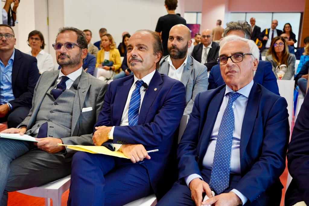 Galleria Reti ultraveloci per abilitare la sanità digitale: al Policlinico di Bari l’evento sul futuro connesso del settore  - Diapositiva 3 di 8