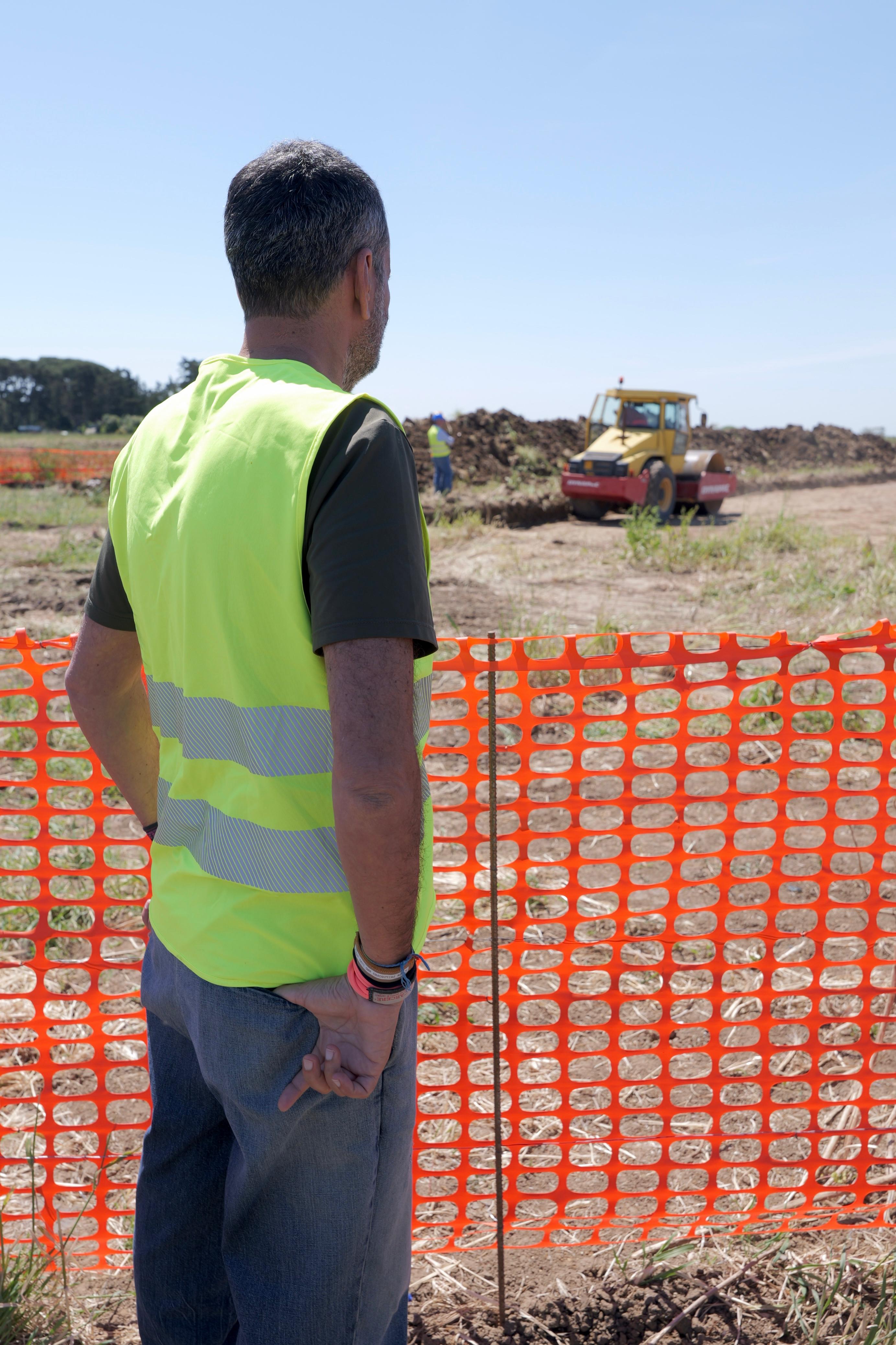 Galleria Collegamento ferroviario Brindisi Centrale-Aeroporto, il presidente della Regione visita il cantiere - Diapositiva 6 di 7