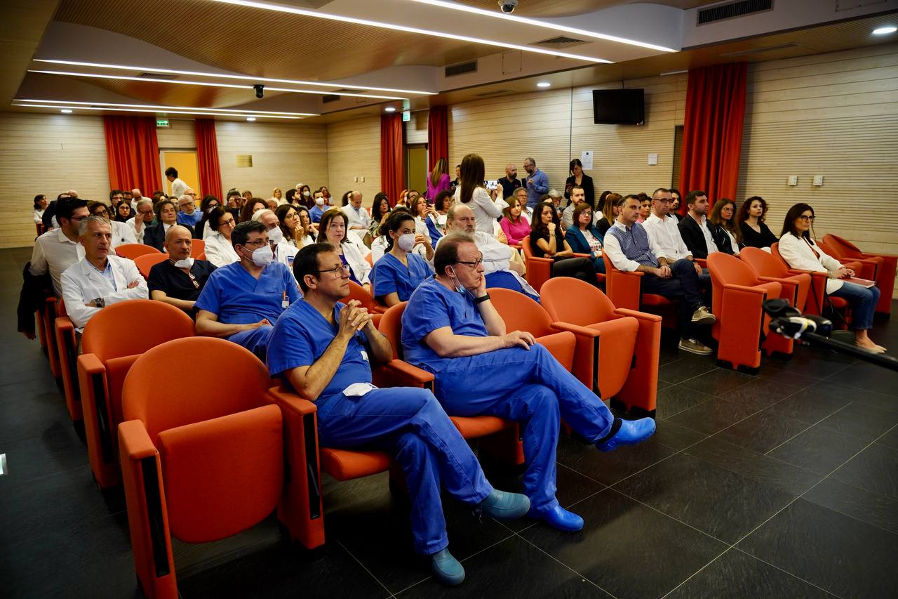 Galleria Confermato lo status di Istituto di ricerca a carattere scientifico. 35 assunzioni per potenziare la ricerca - Diapositiva 1 di 10