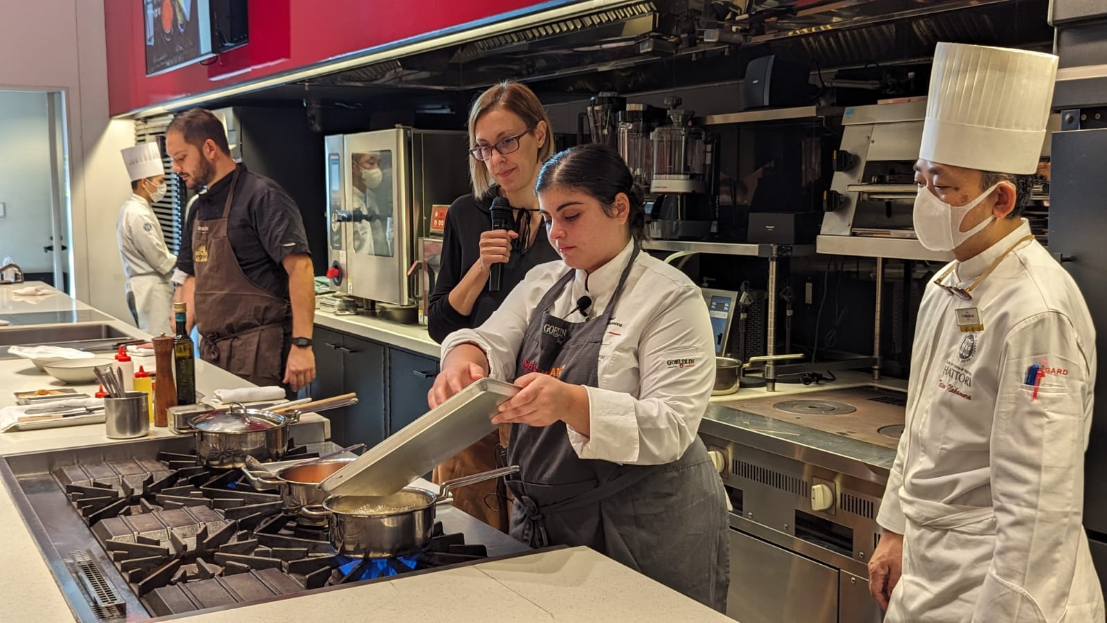 Galleria MASTERCLASS DELLA CHEF PUGLIESE MARROCCO NEL PRESTIGIOSO “HATTORI NUTRITION COLLEGE” DI TOKYO - Diapositiva 3 di 22