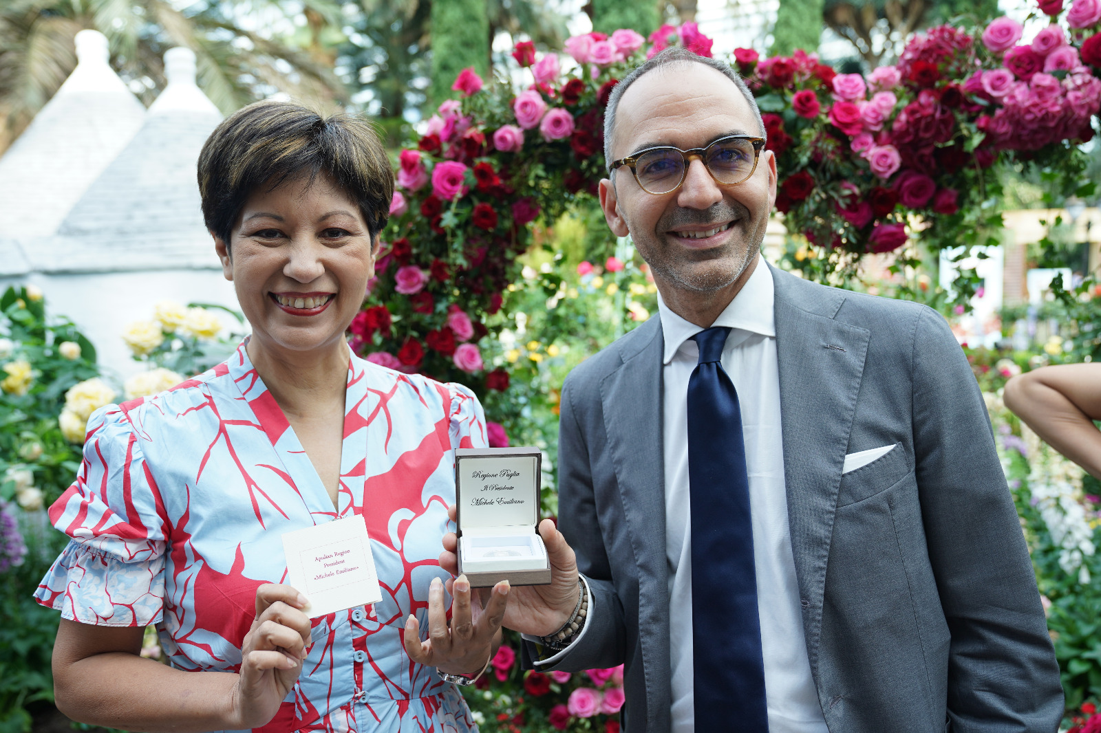 Galleria La Puglia a Singapore nel giorno della Festa della Repubblica, al grande evento “Rose Romance” promosso dall'Ambasciata d’Italia - Diapositiva 3 di 22