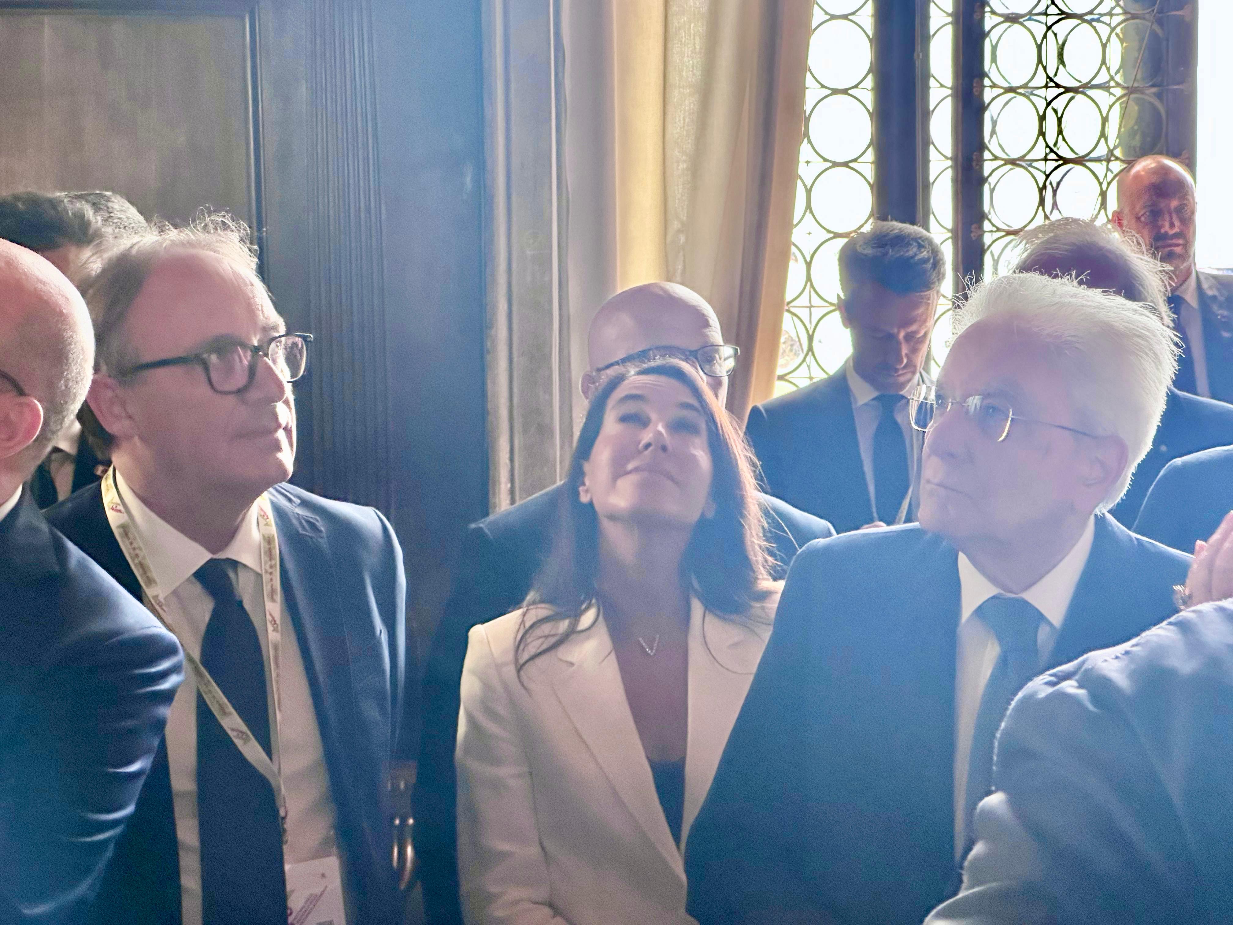 Galleria FESTIVAL DELLE REGIONI: L’ASSESSORE LEO A VENEZIA CON IL PRESIDENTE MATTARELLA E IL GOVERNATORE EMILIANO PER VALORIZZARE LE ECCELLENZE PUGLIESI E IL MADE IN ITALY - Diapositiva 5 di 5