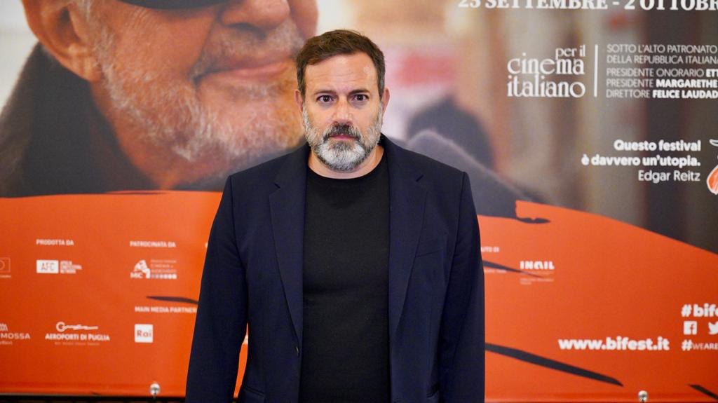 Galleria BIFEST, EMILIANO ALLA PREMIAZIONE DI HELEN MIRREN E TAYLOR HACKFORD - Diapositiva 9 di 27