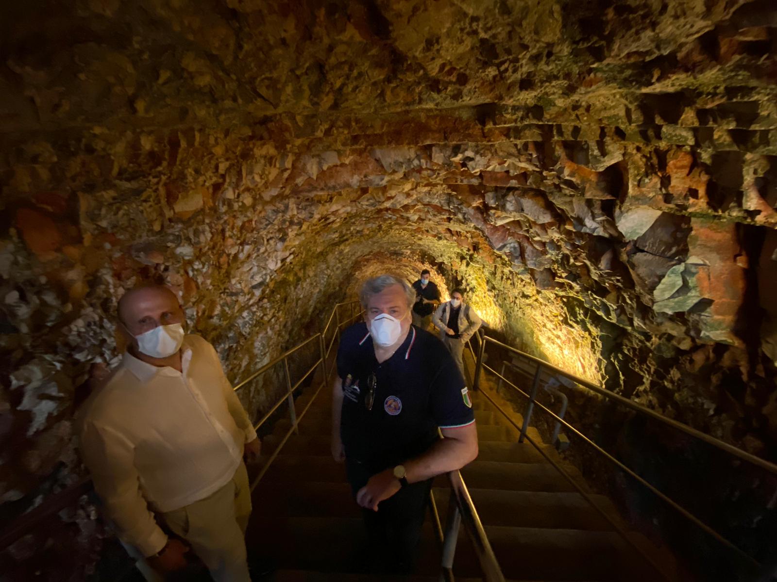 Galleria Emiliano alla riapertura delle Grotte di Castellana: “venite a visitarle, sono uniche al mondo” - Diapositiva 6 di 13