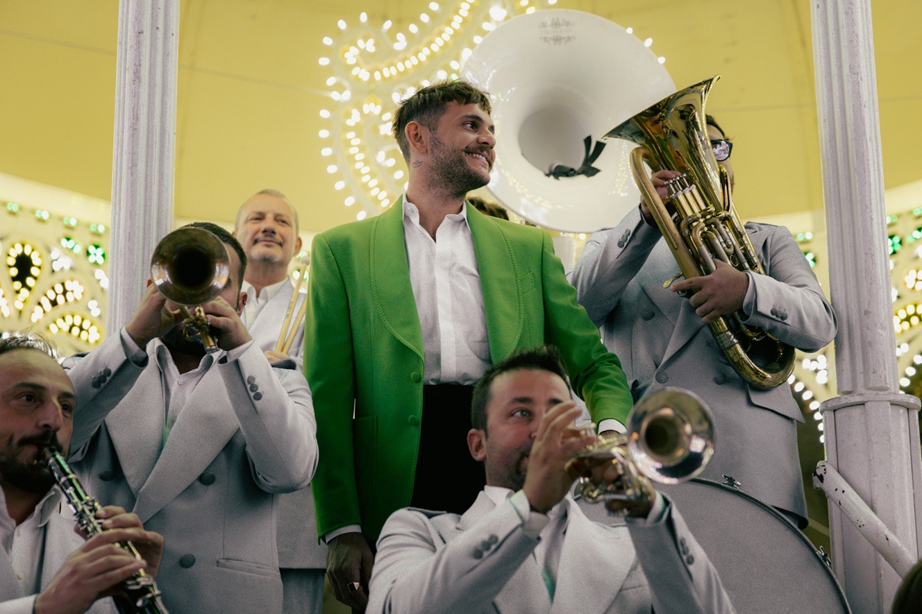 Galleria Polignano a Mare Città della Musica - Omaggio a Domenico Modugno - Grandi Artisti, Bande in Festa - Diapositiva 3 di 13