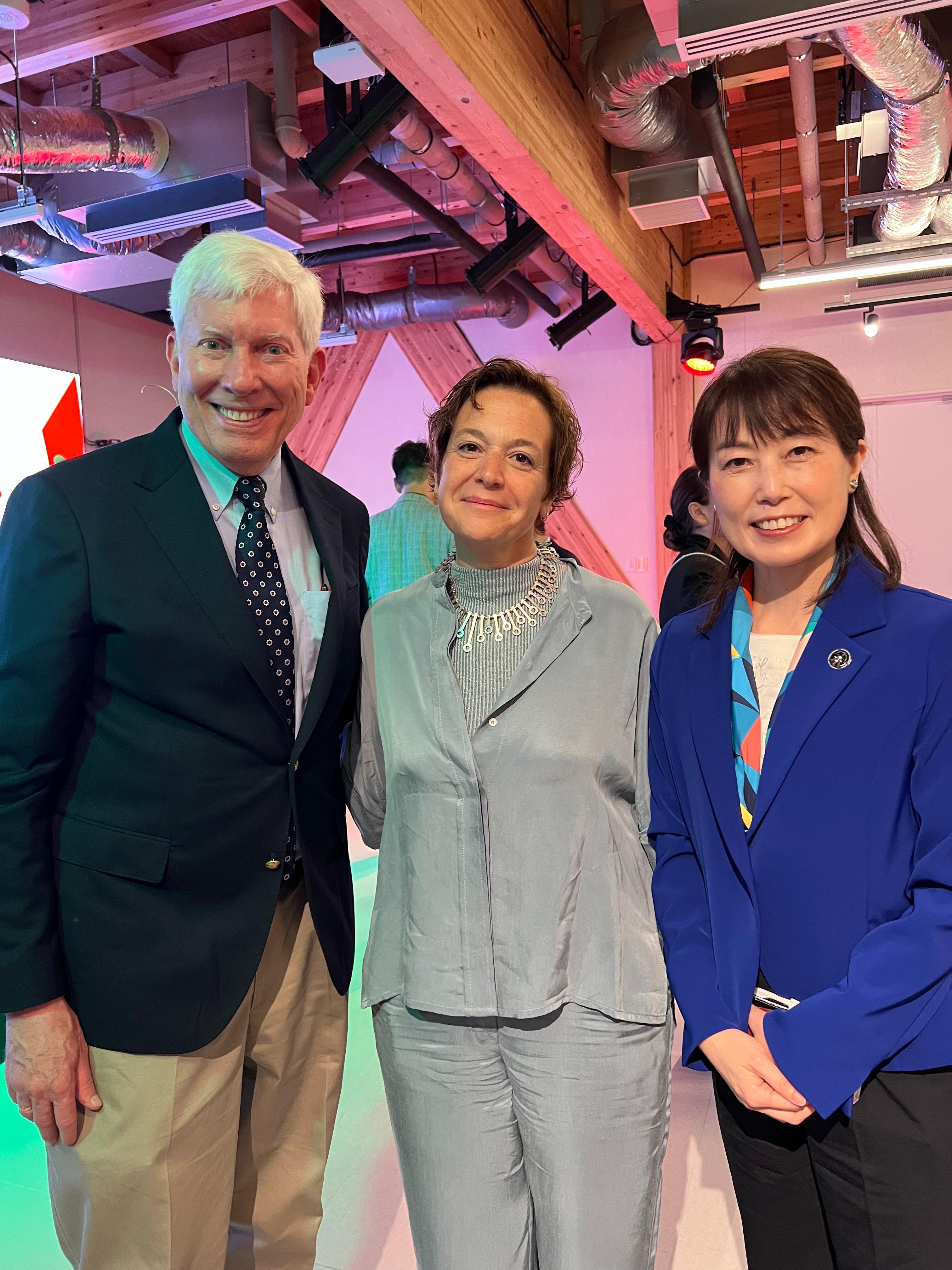 Galleria La Regione Puglia a EXPO 2025 OSAKA. Il futuro della new space economy passa dagli spaceport: grande successo per la giornata del 12 maggio dedicata all’Aerospazio - Diapositiva 1 di 8