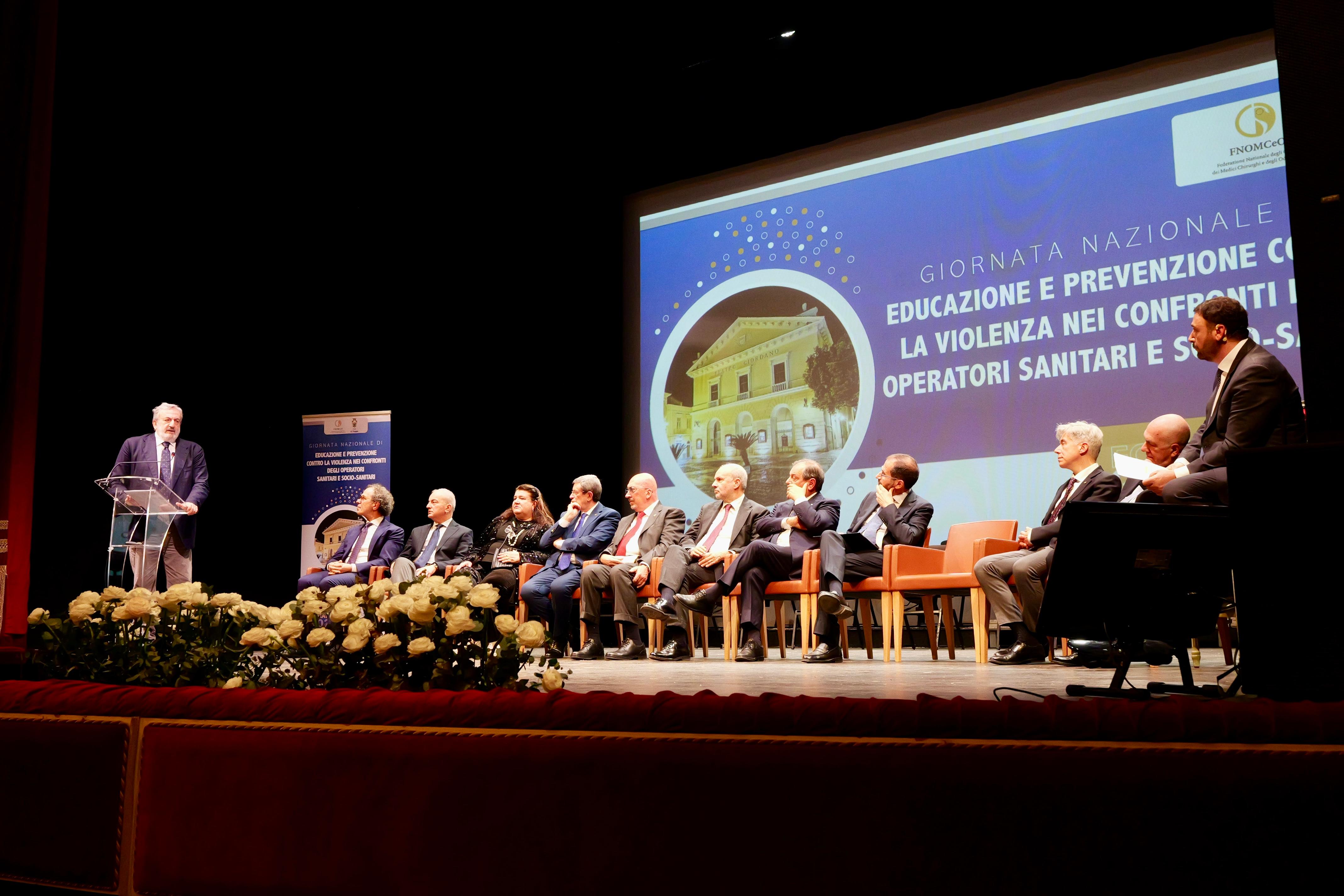 Galleria Aggressioni al personale sanitario: i numeri e le strategie di contrasto della Regione Puglia. Emiliano e Piemontese all'iniziativa FNOMCEO di Foggia - Diapositiva 5 di 5