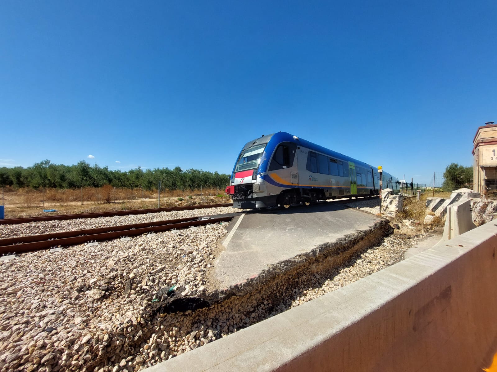Galleria Trasporti, riparte la linea Bari-Putignano (via Conversano) di Ferrovie del Sud Est - Diapositiva 4 di 17