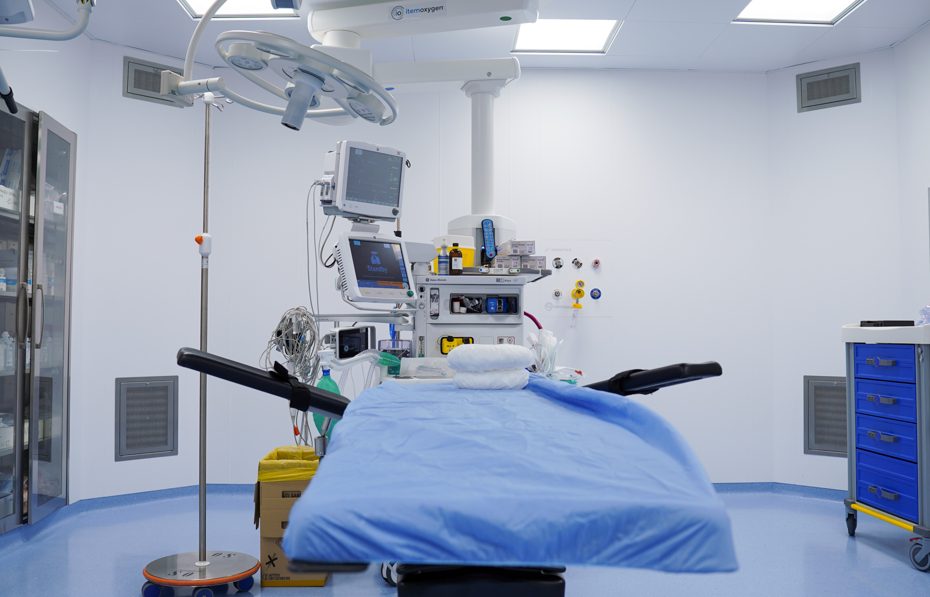 Galleria Emiliano a inaugurazione nuovo Blocco Operatorio&nbsp; dell’Ospedale San Paolo: 6 sale operatorie, più moderne e sicure - Diapositiva 1 di 6